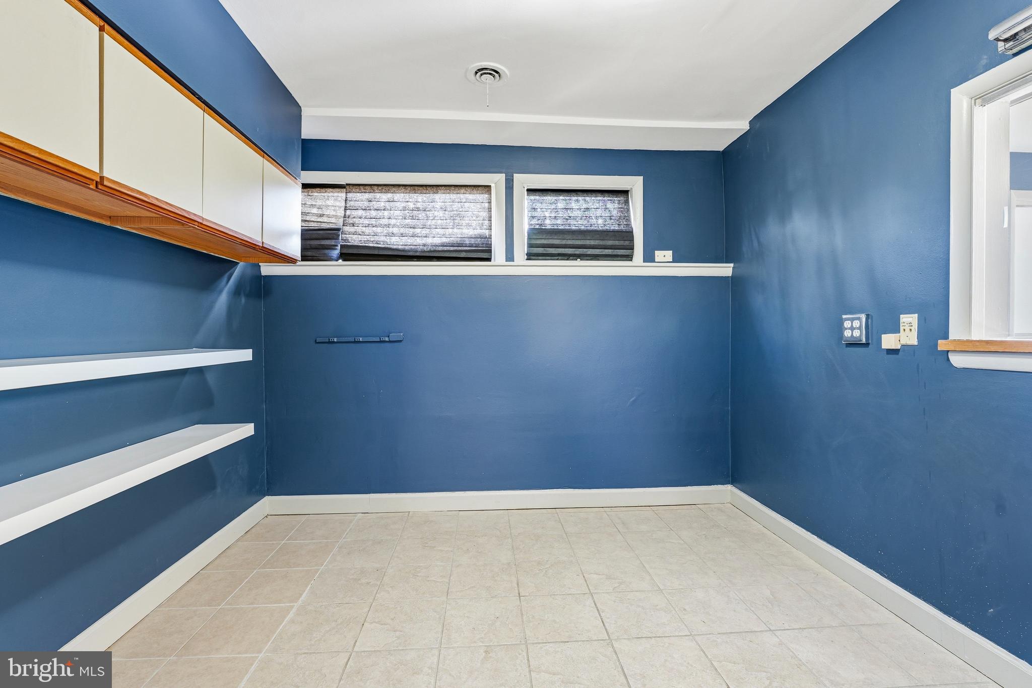 WOODSIDE PARK - Residential