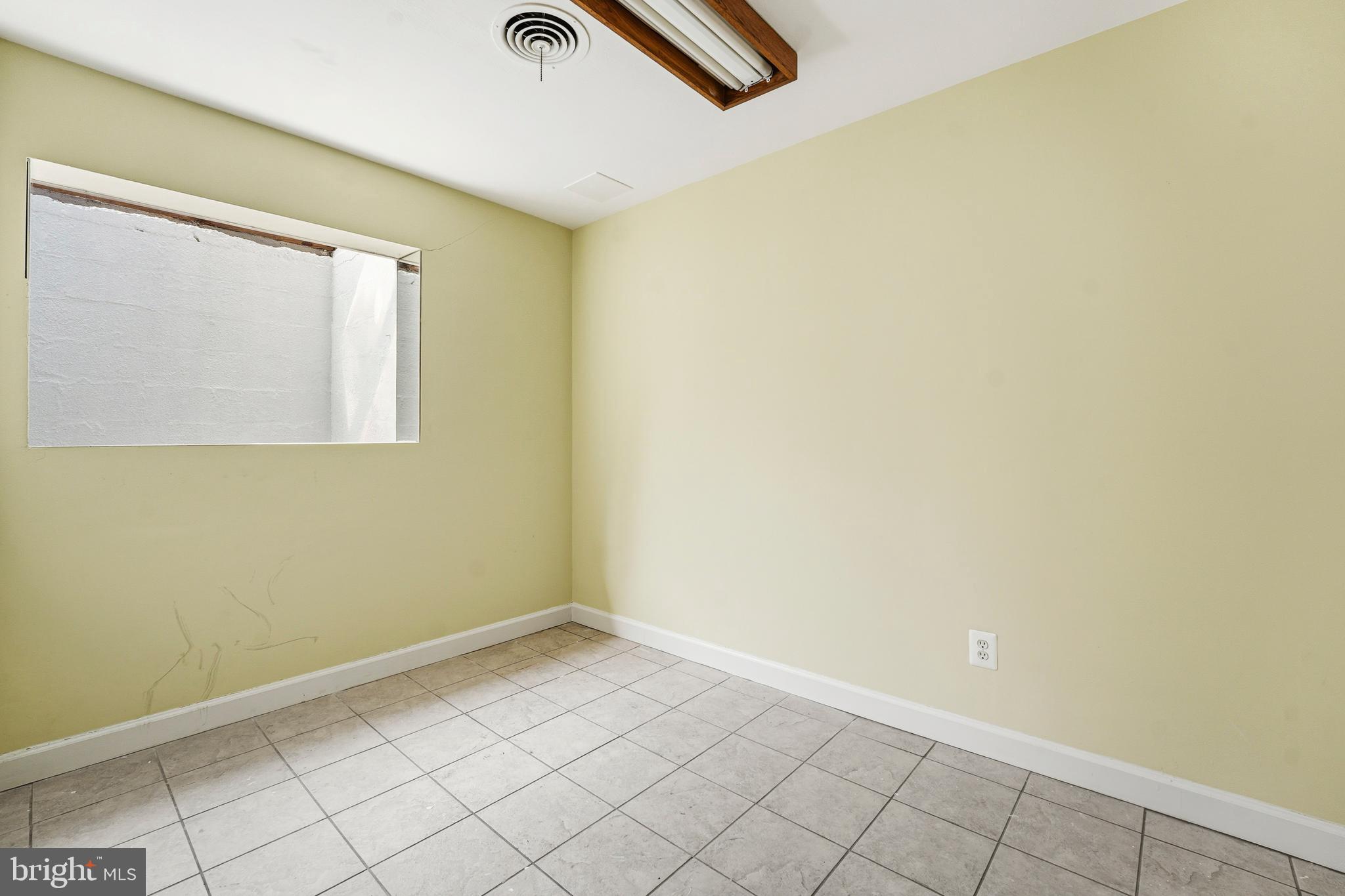 WOODSIDE PARK - Residential