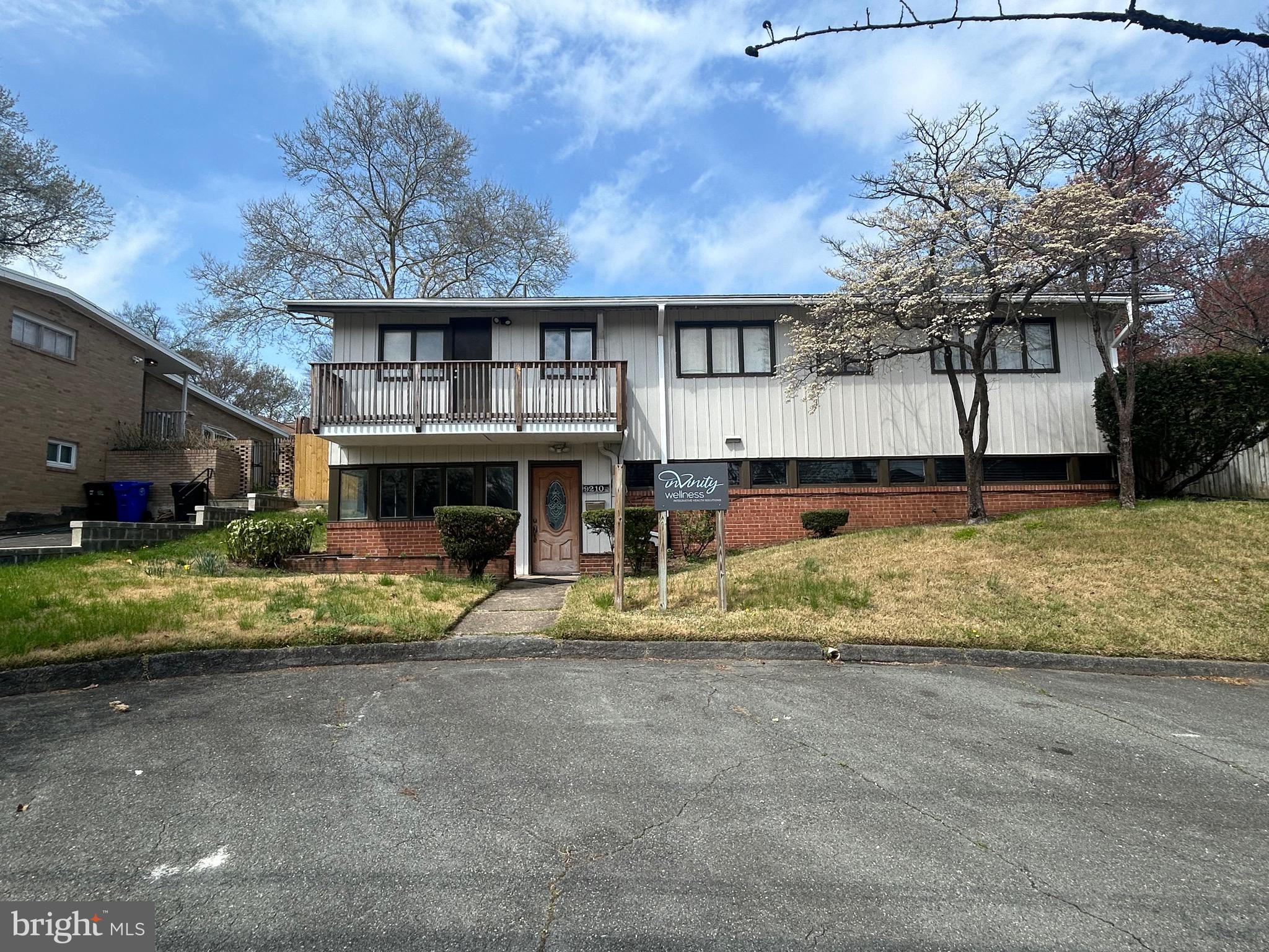 WOODSIDE PARK - Residential