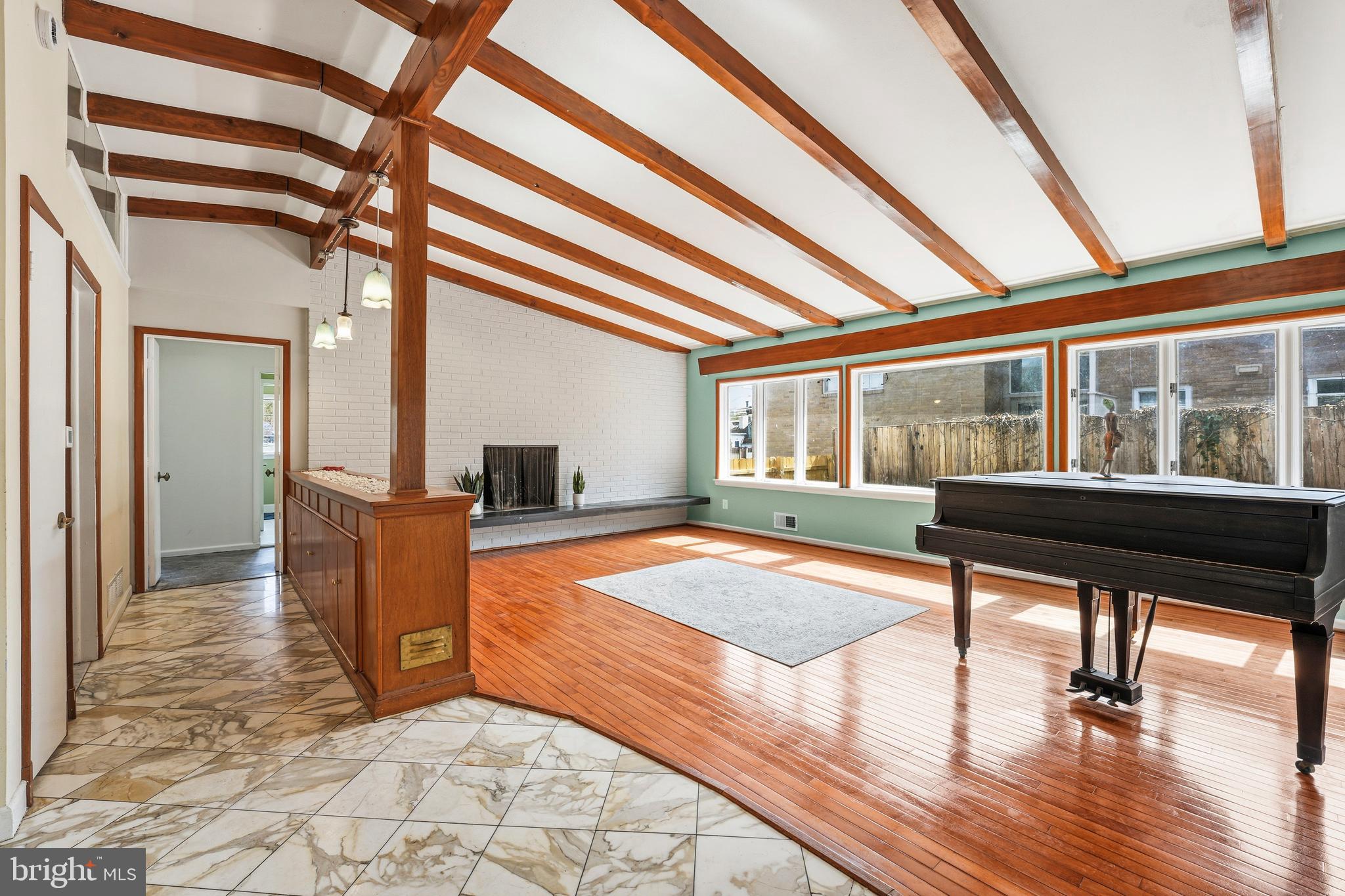 WOODSIDE PARK - Residential