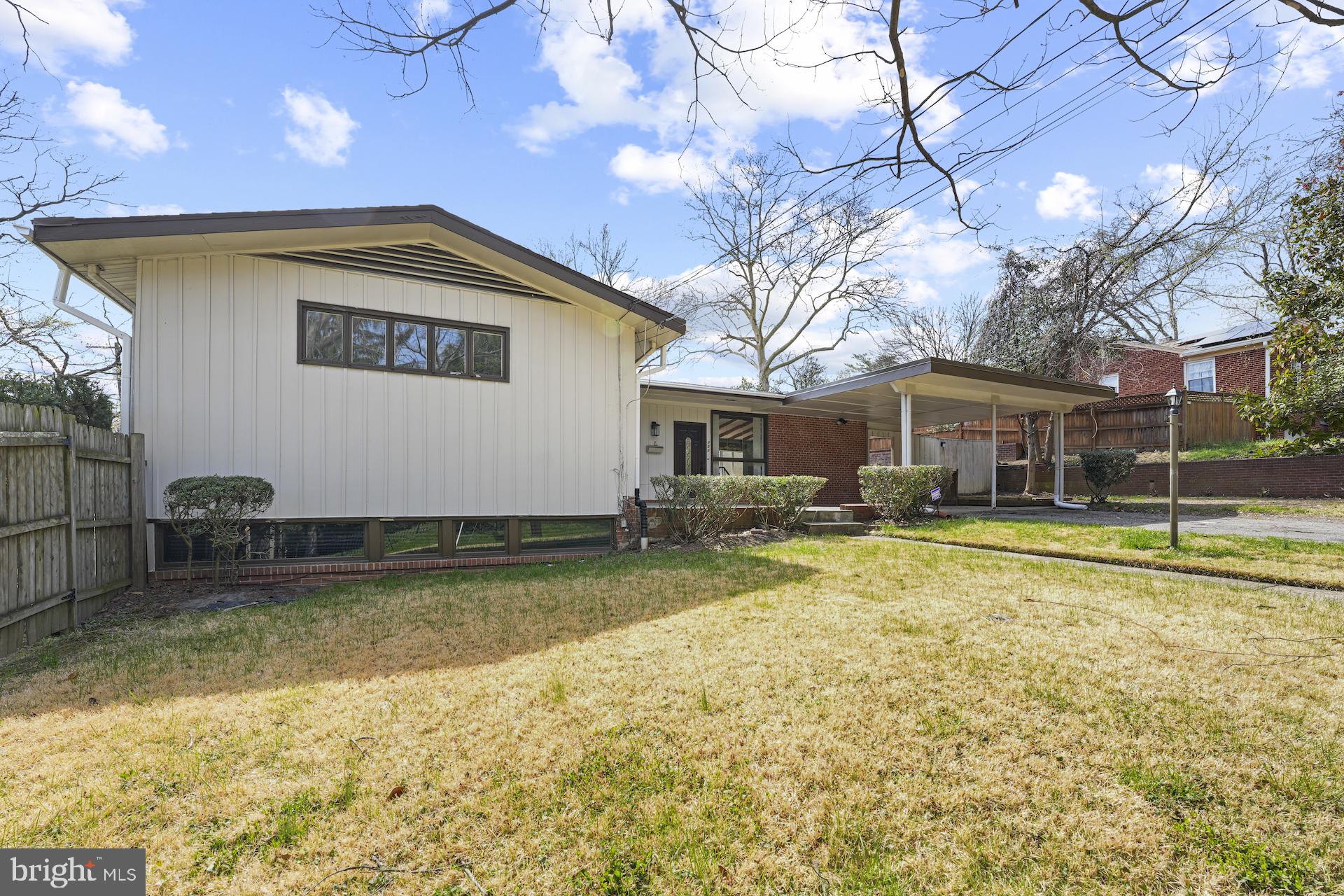 WOODSIDE PARK - Residential