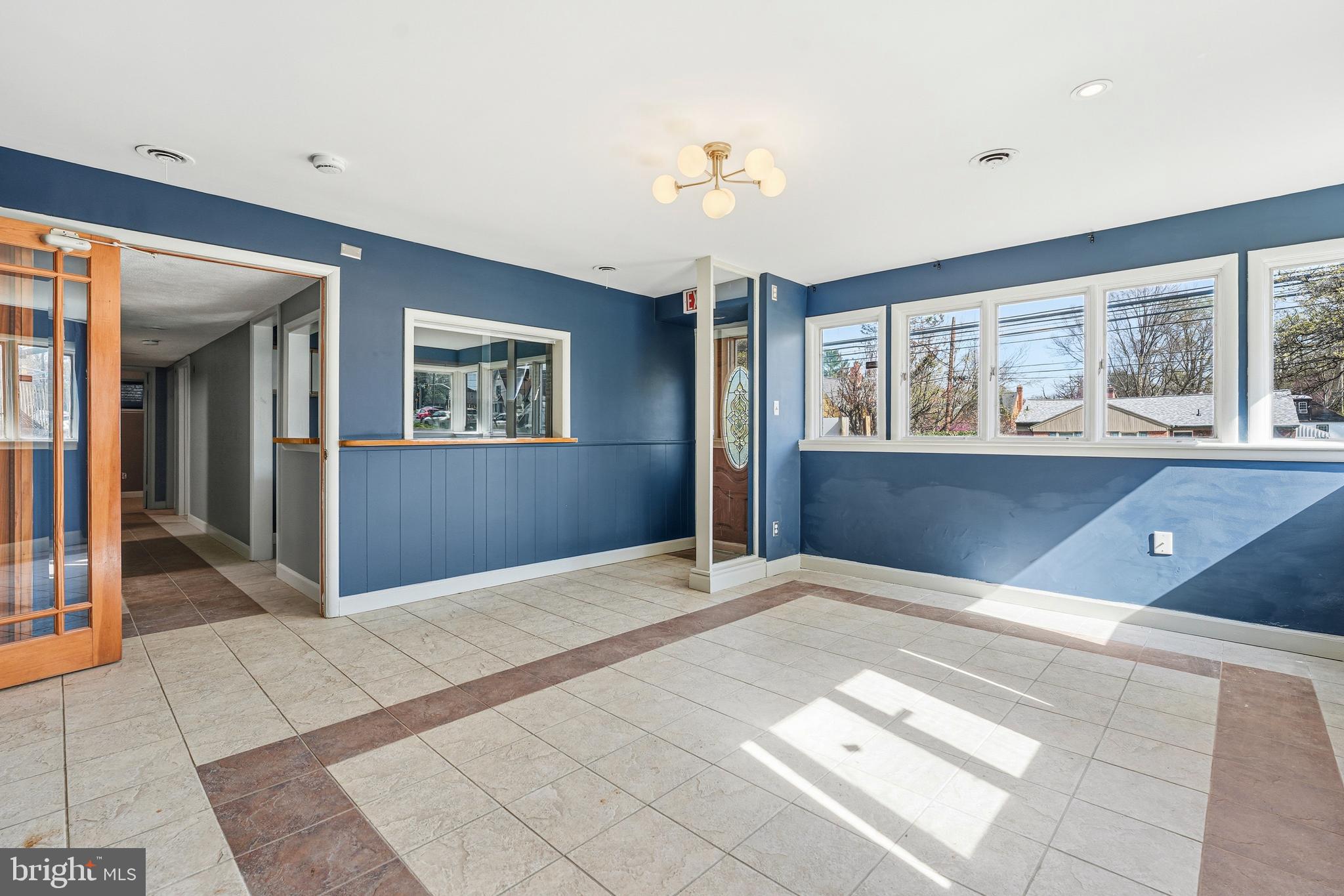 WOODSIDE PARK - Residential