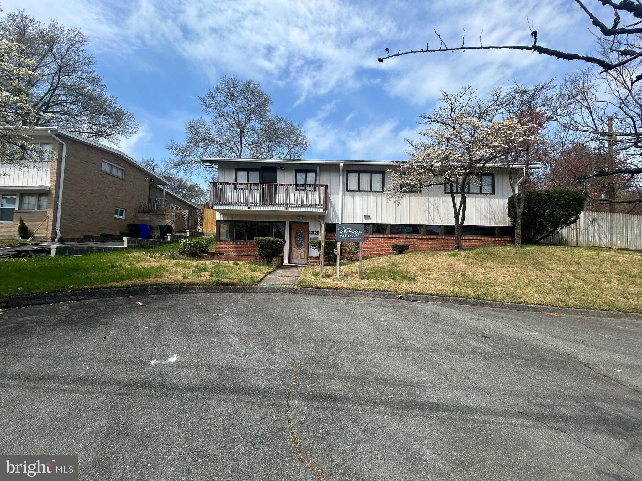 WOODSIDE PARK - Residential