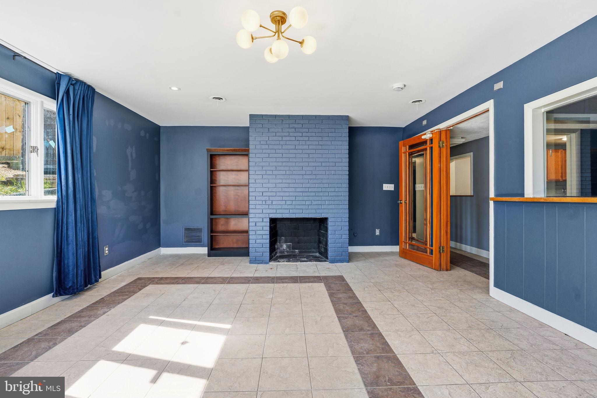 WOODSIDE PARK - Residential