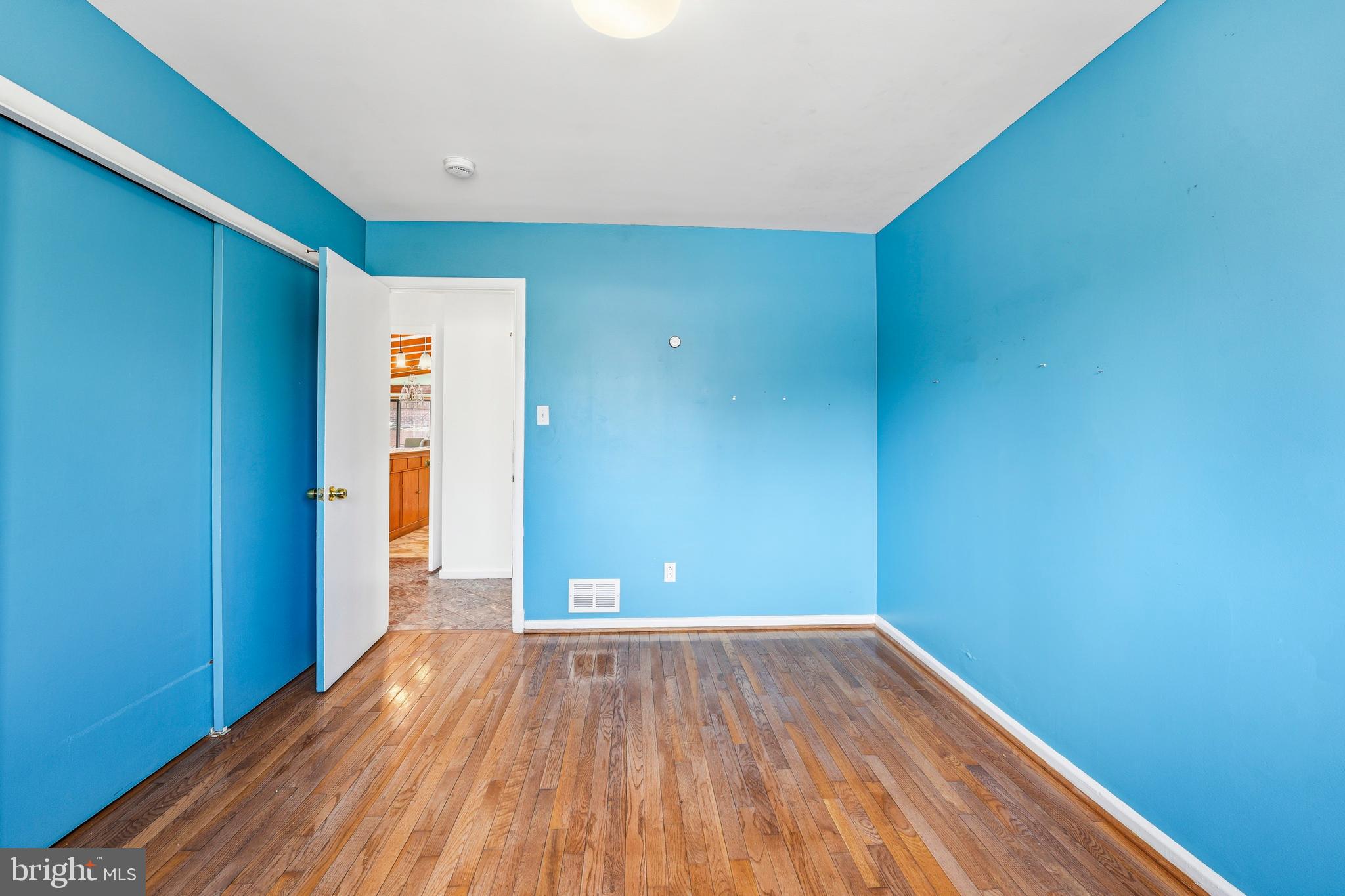 WOODSIDE PARK - Residential
