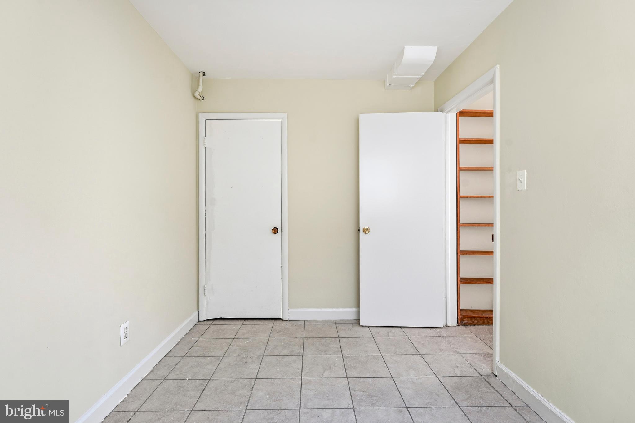 WOODSIDE PARK - Residential