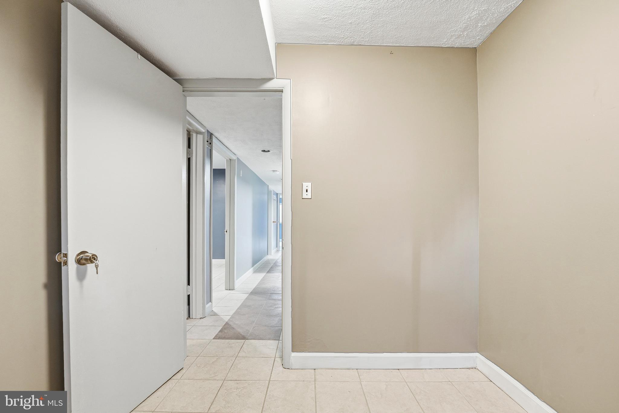 WOODSIDE PARK - Residential