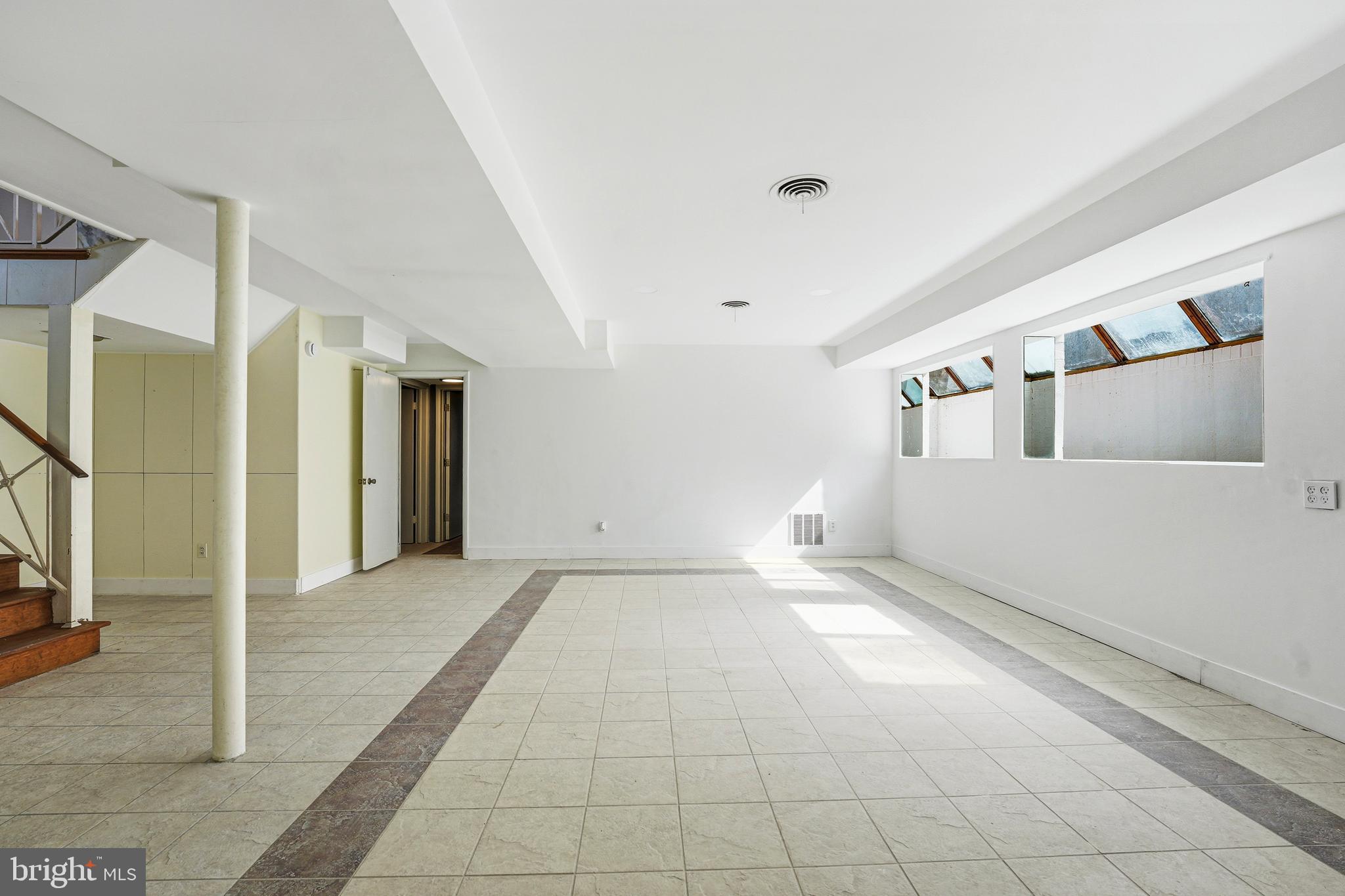 WOODSIDE PARK - Residential