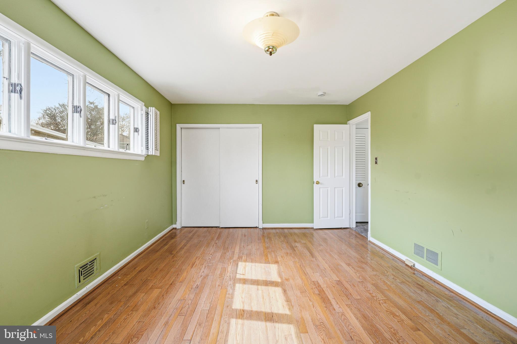 WOODSIDE PARK - Residential