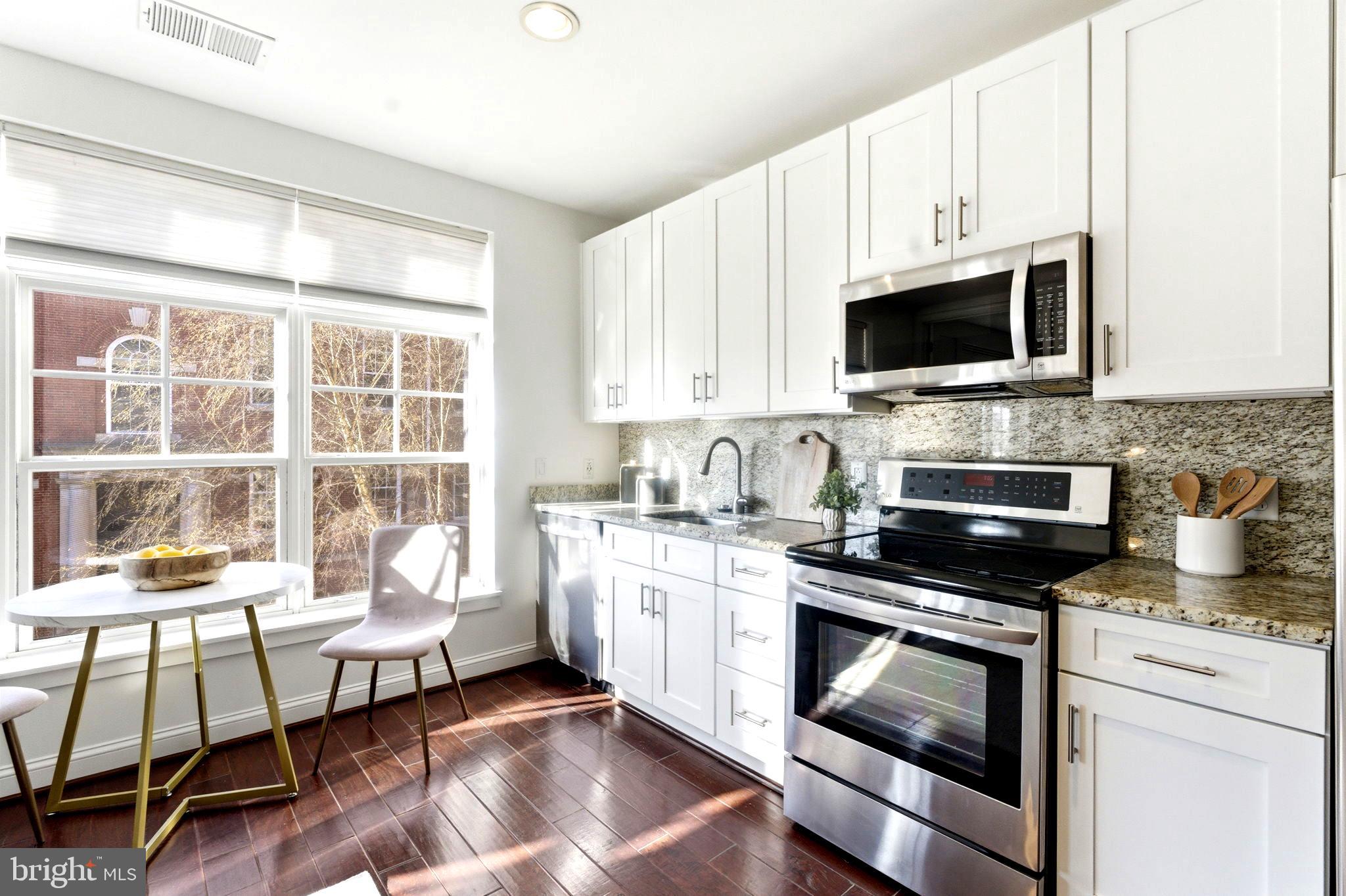 150 V STREET NW V206