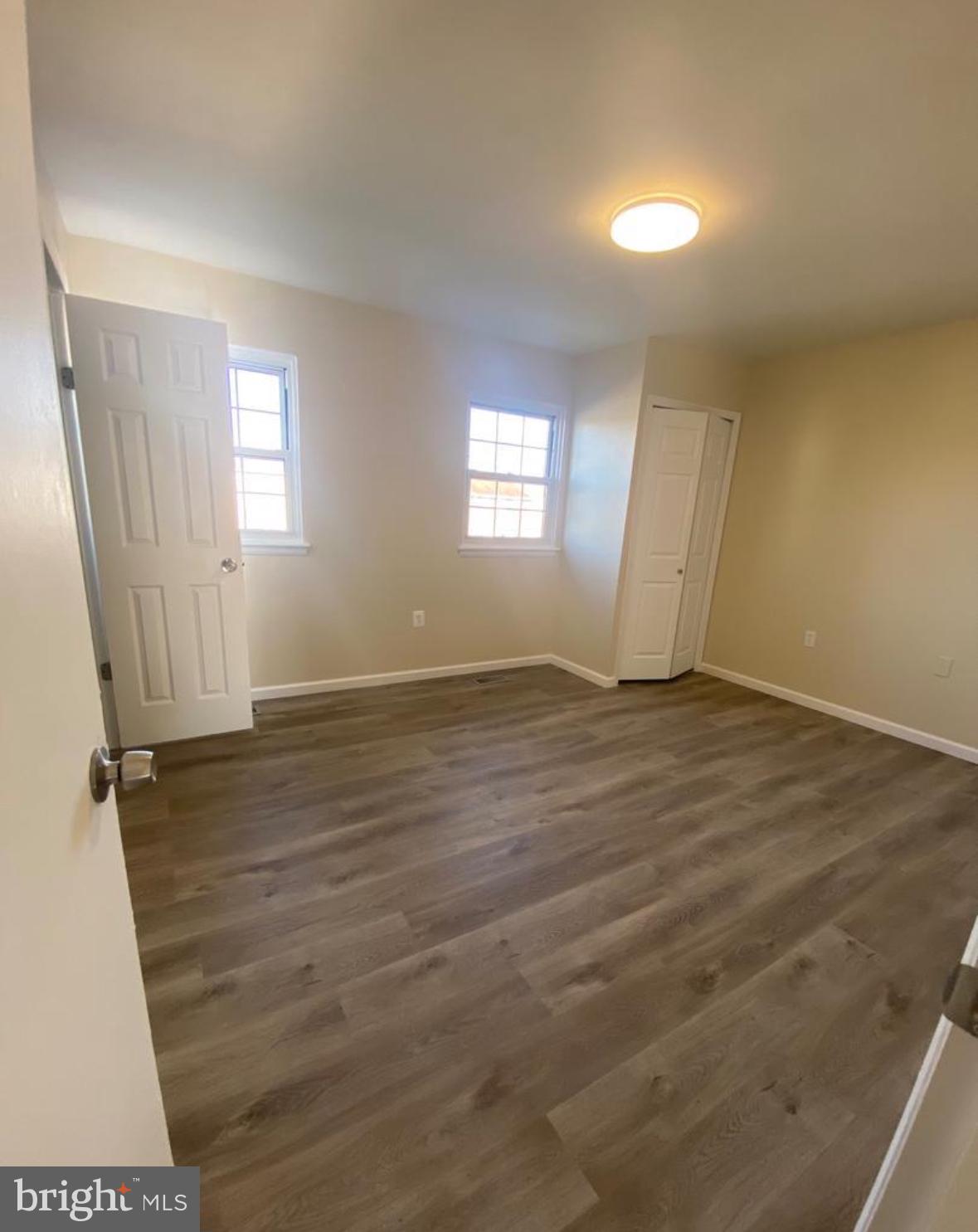 KINGS COURT - Residential Lease