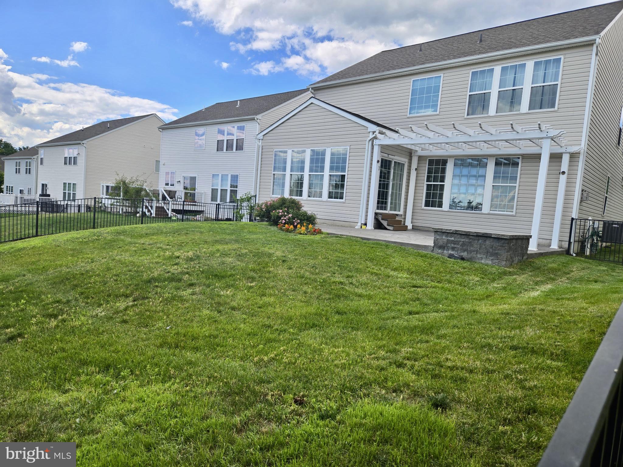 608 EMPIRE DRIVE