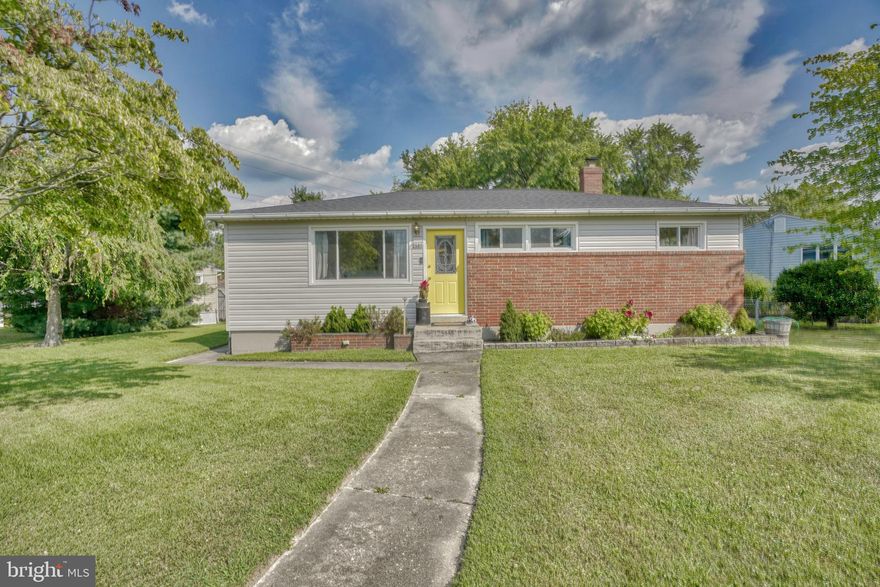 STUNNING RENOVATED RANCHER ON LARGE CORNER LOT IN PARKVILLE! OPEN, SPACIOUS LIVING ROOM AND DINING ROOM SPACE WITH BEAUTIFUL REFINSIHED HARDWOOD FLOORS . MODERN KITCHEN WITH GRANITE COUNTER TOPS, TILE BACKSPLASH, STAINLESS STEEL APPLIANCES AND RECESSED LIGHTS. RENOVATED FULL BATHROOM AND 3 BEDROOMS ON THE MAIN LEVEL. HUGE LOWER LEVEL CLUB ROOM WITH RECESSED LIGHTS, 2ND FULL BATHROOM, 4TH BEDROOM, LARGE LAUNDRY ROOM AND ADDITIONAL STORAGE ROOM. CHARMING REAR PATO AND LEVEL FENCED YARD WITH SHED. ROOF NEW IN 2019. HEAT NEW IN 2018 AND AC NEW IN 2017. NOTHING LEFT FOR YOU TO DO BUT MOVE IN AND ENJOY CONVENIENT ONE LEVEL LIVING!