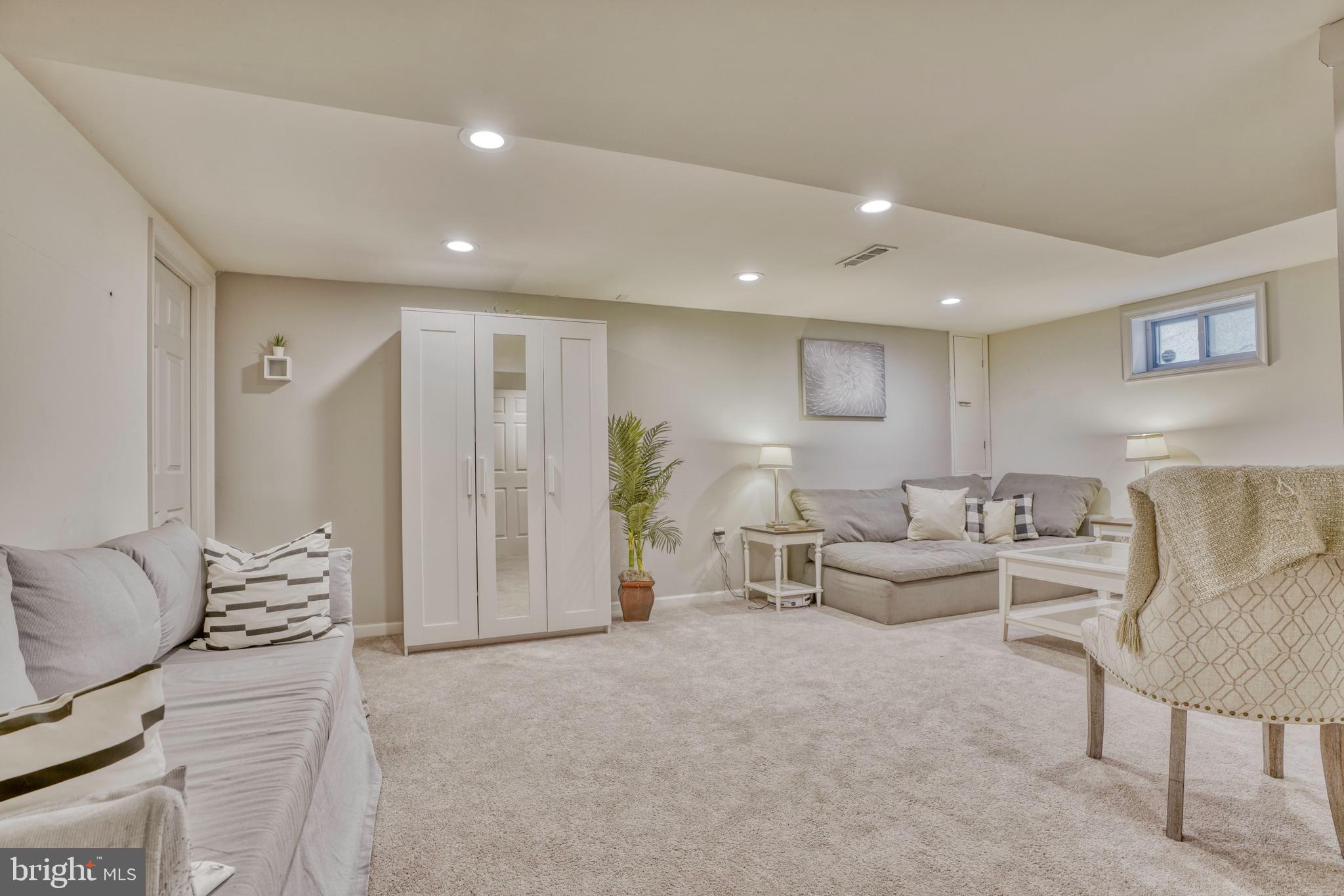 PARKVILLE - Residential