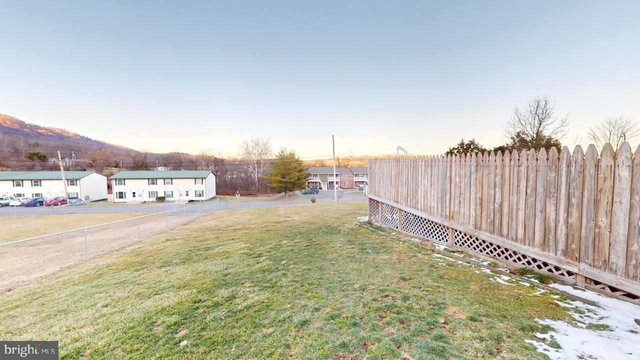 HUNT CLUB - Residential