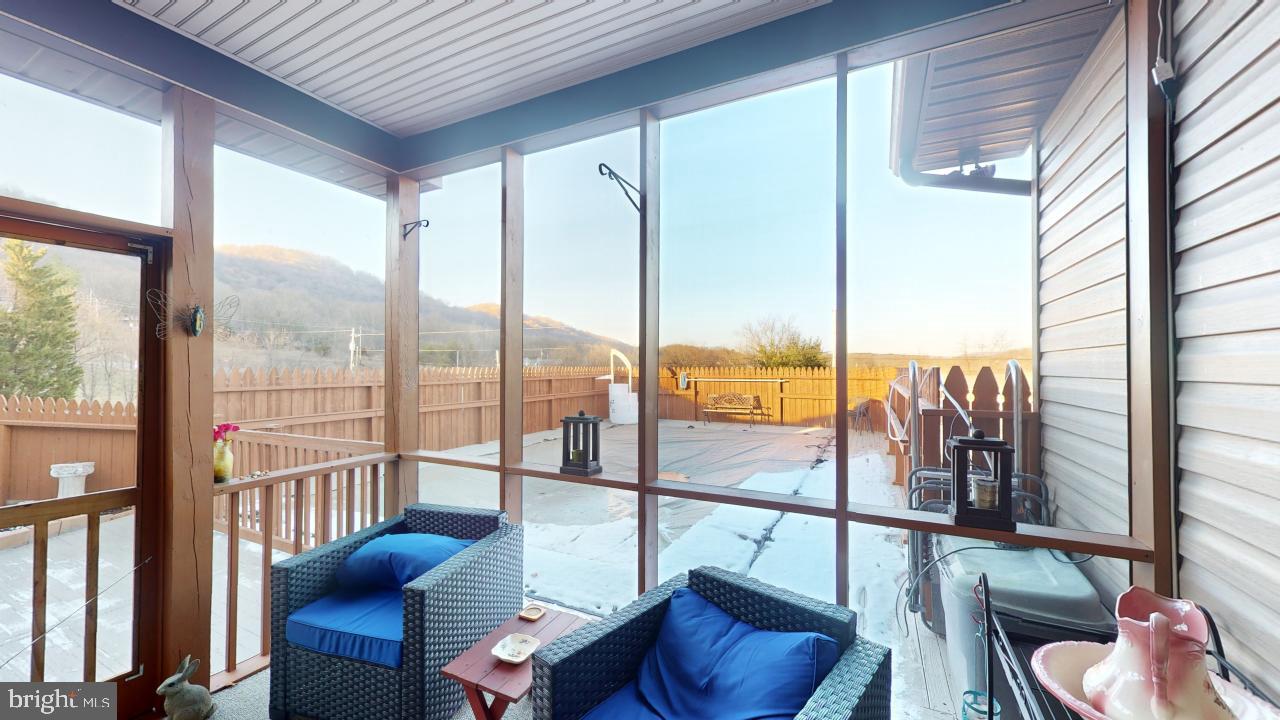 HUNT CLUB - Residential