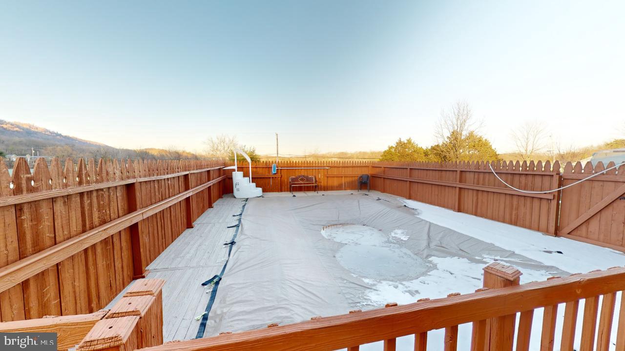 HUNT CLUB - Residential