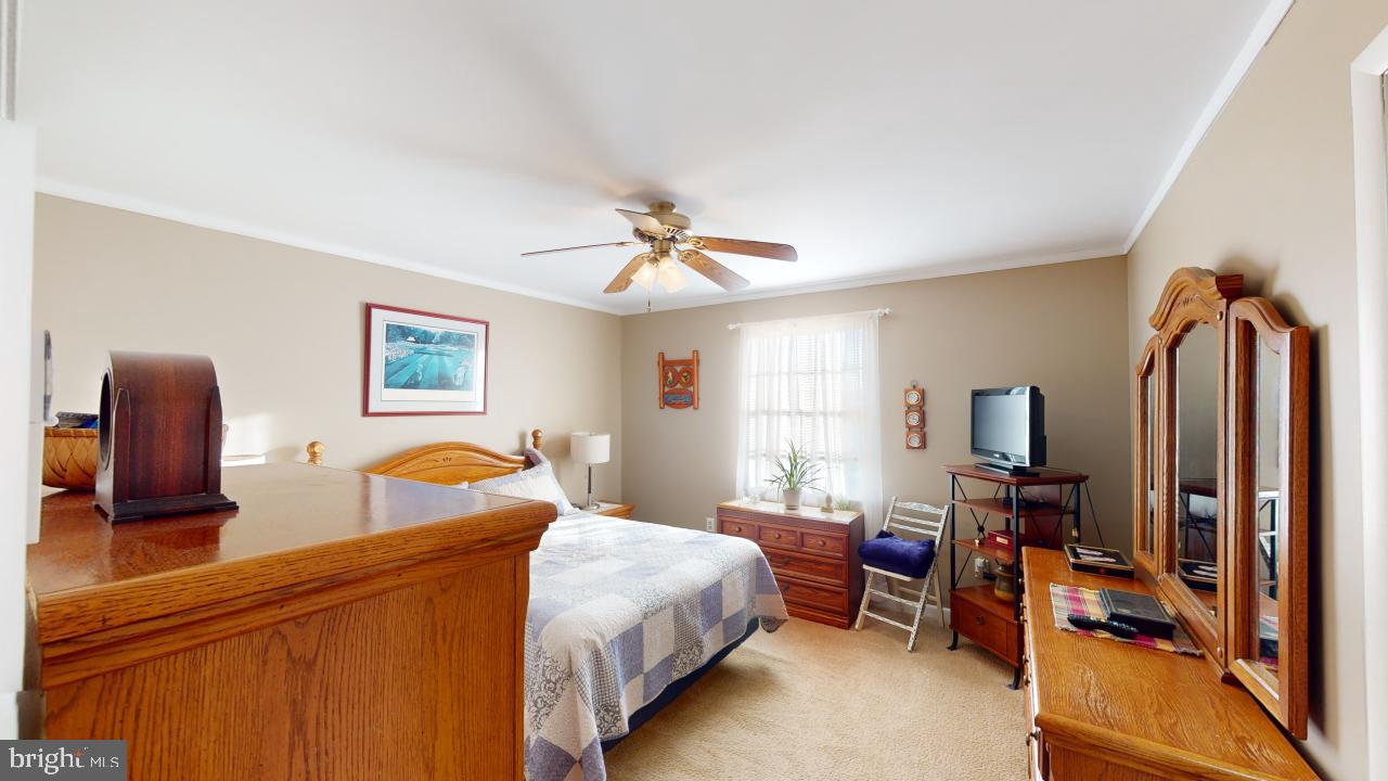 HUNT CLUB - Residential