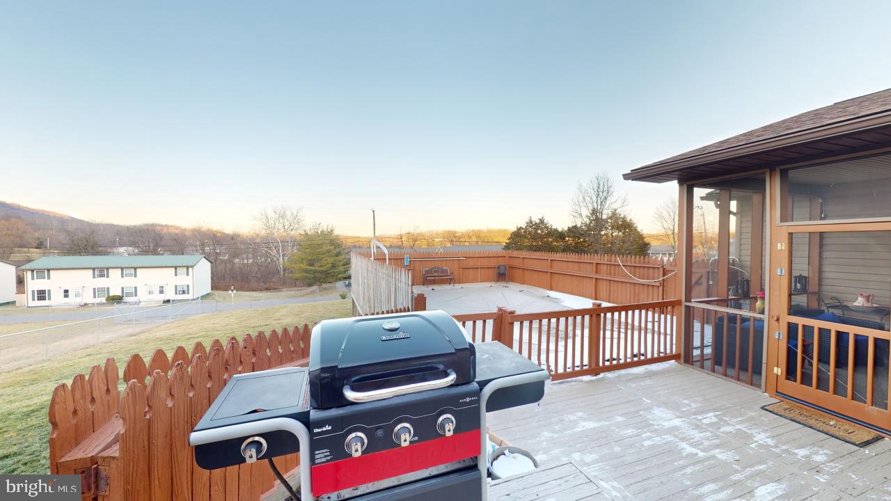 HUNT CLUB - Residential