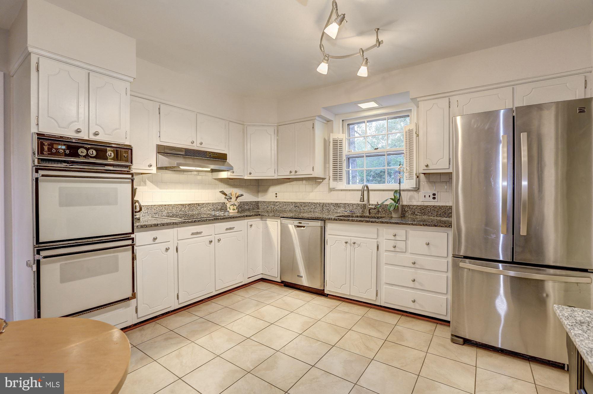 HIGHLAND STONE - Residential