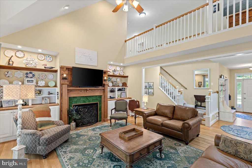 Photo of 2250 Huntingfields Drive, HUNTINGTOWN, MD 20639 (MLS # MDCA2023736)