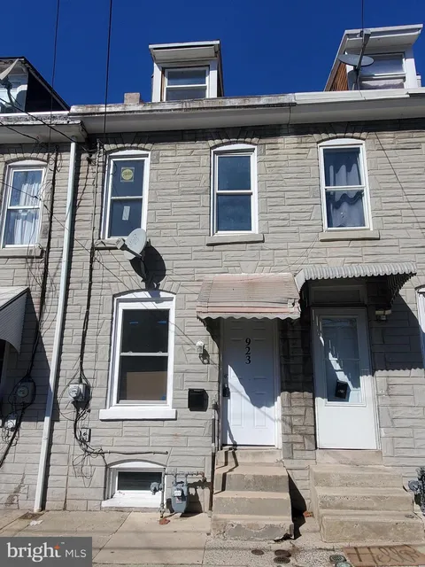 MLS: PABK2055550