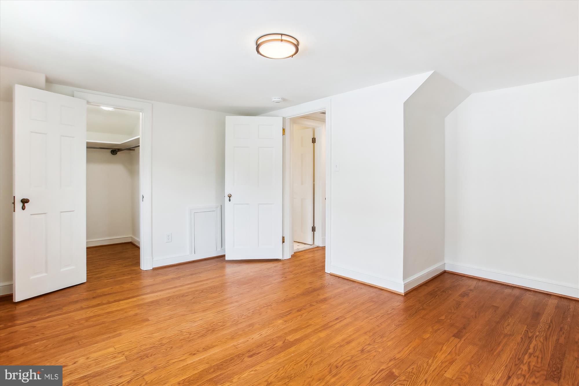 ELLISON HEIGHTS - Residential