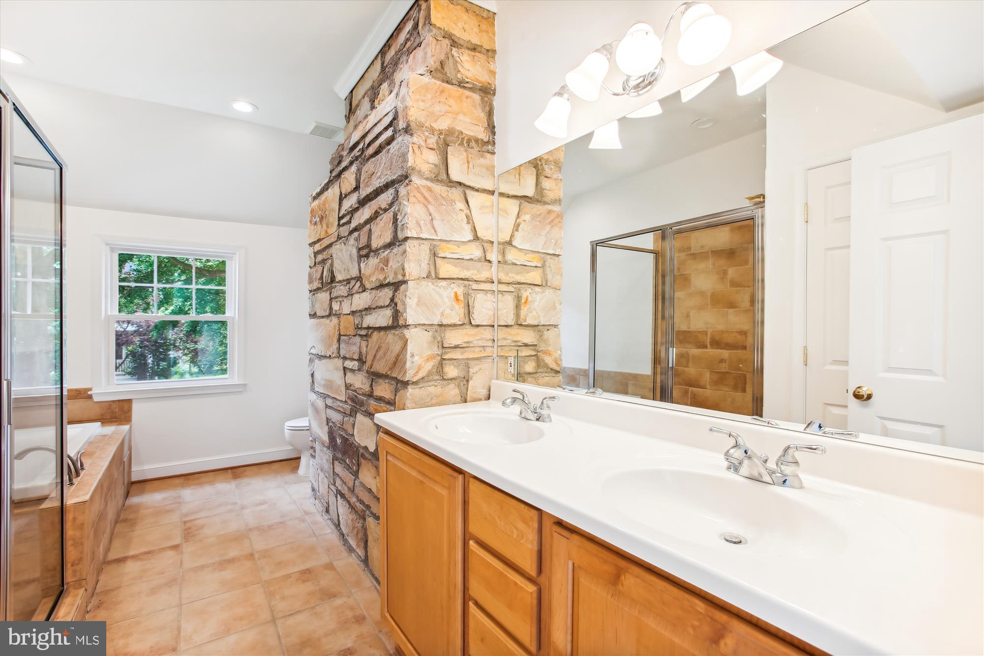 ELLISON HEIGHTS - Residential