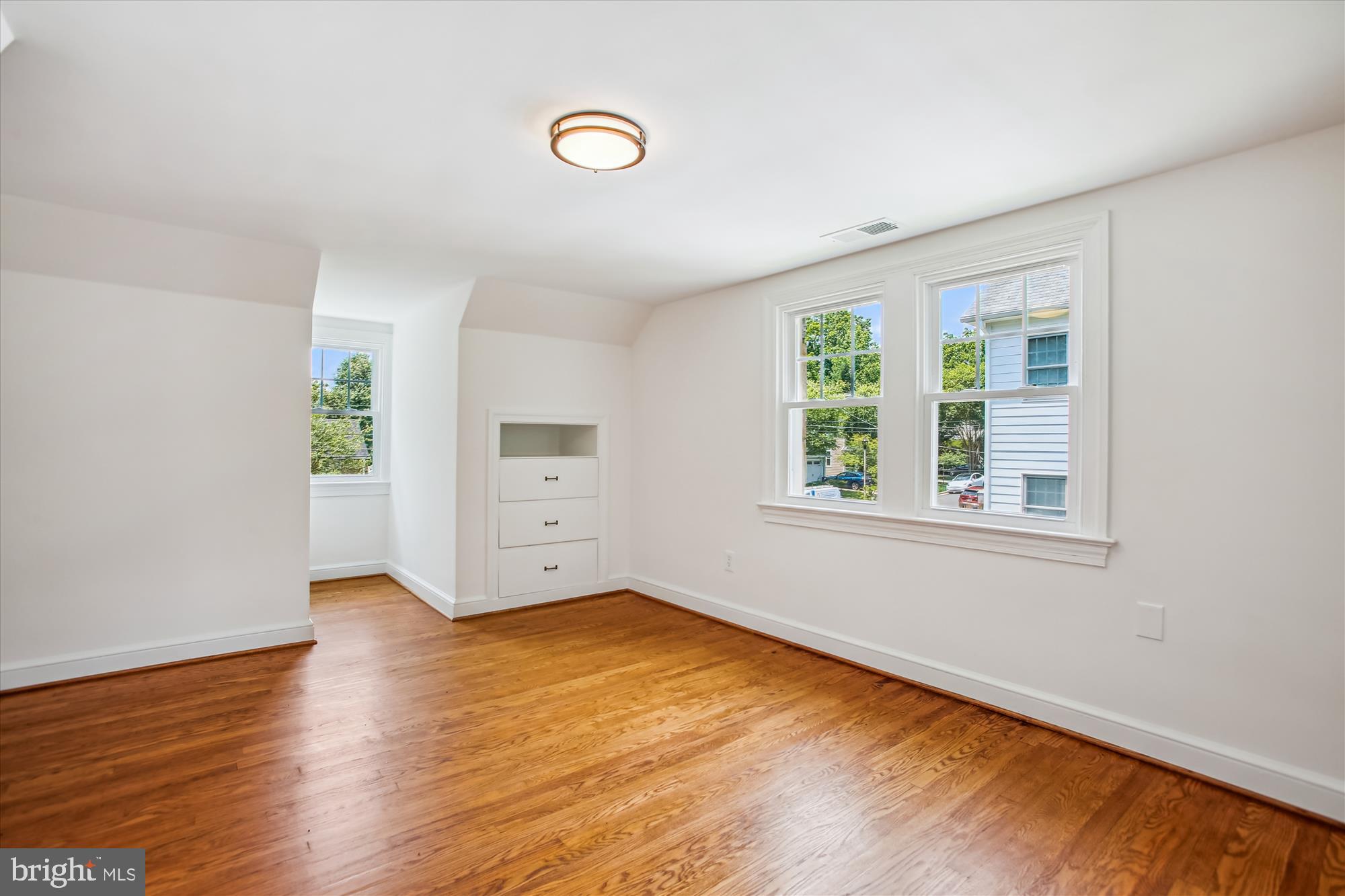 ELLISON HEIGHTS - Residential