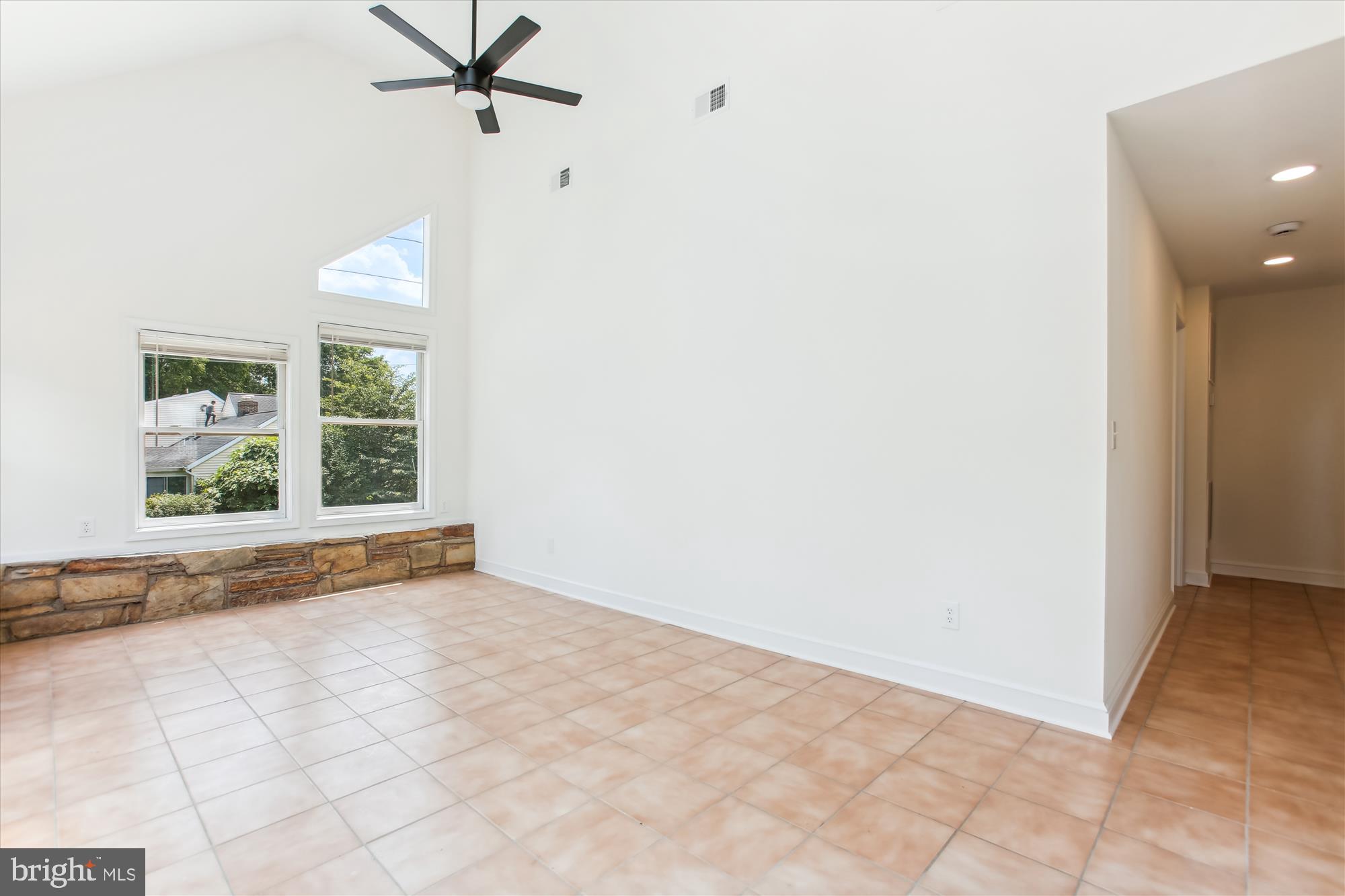 ELLISON HEIGHTS - Residential