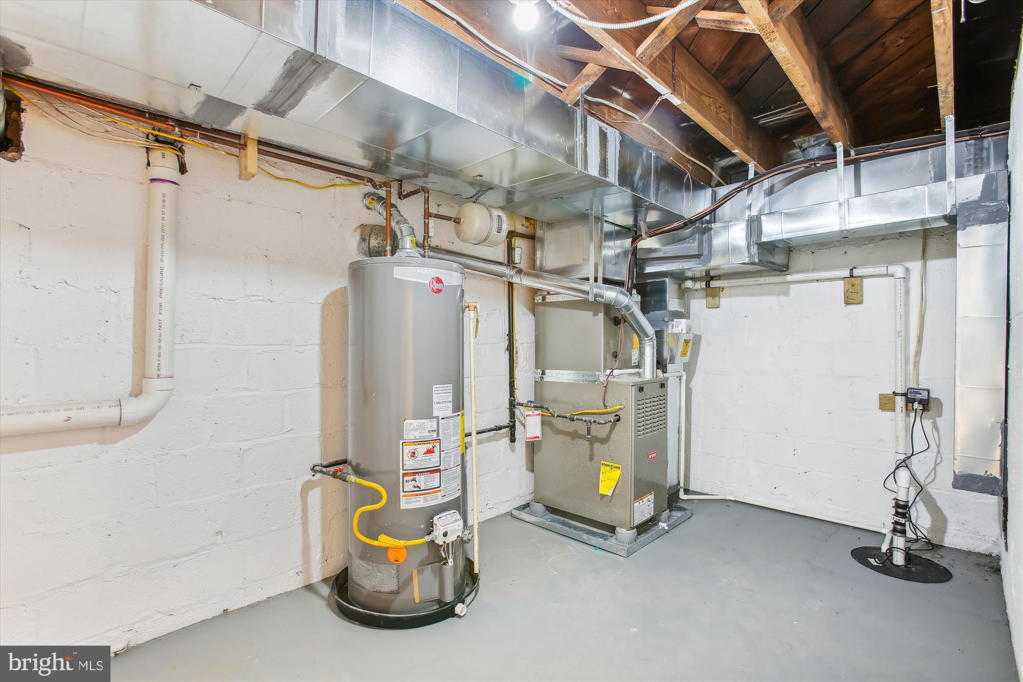 ELLISON HEIGHTS - Residential