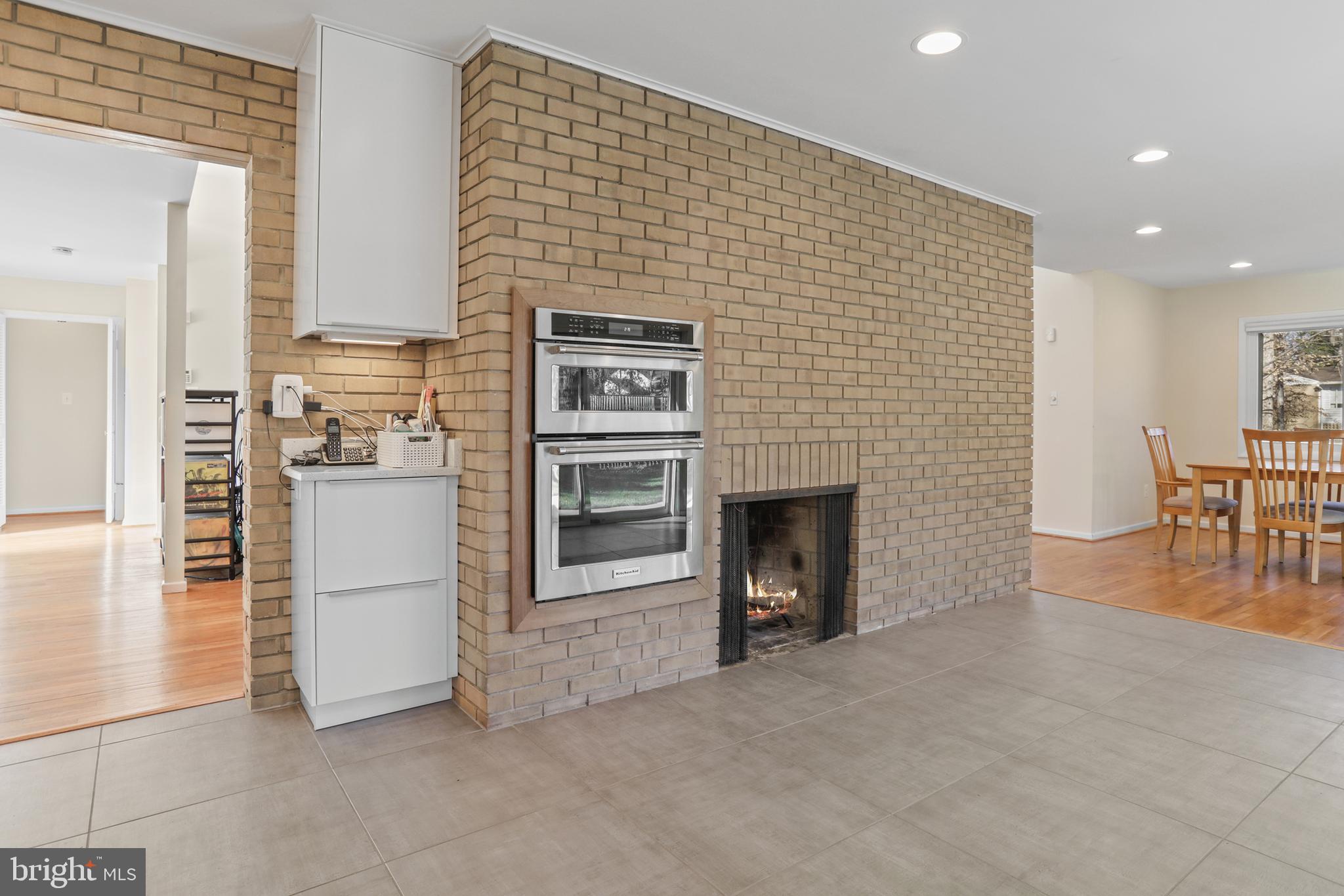 MANTUA HILLS - Residential