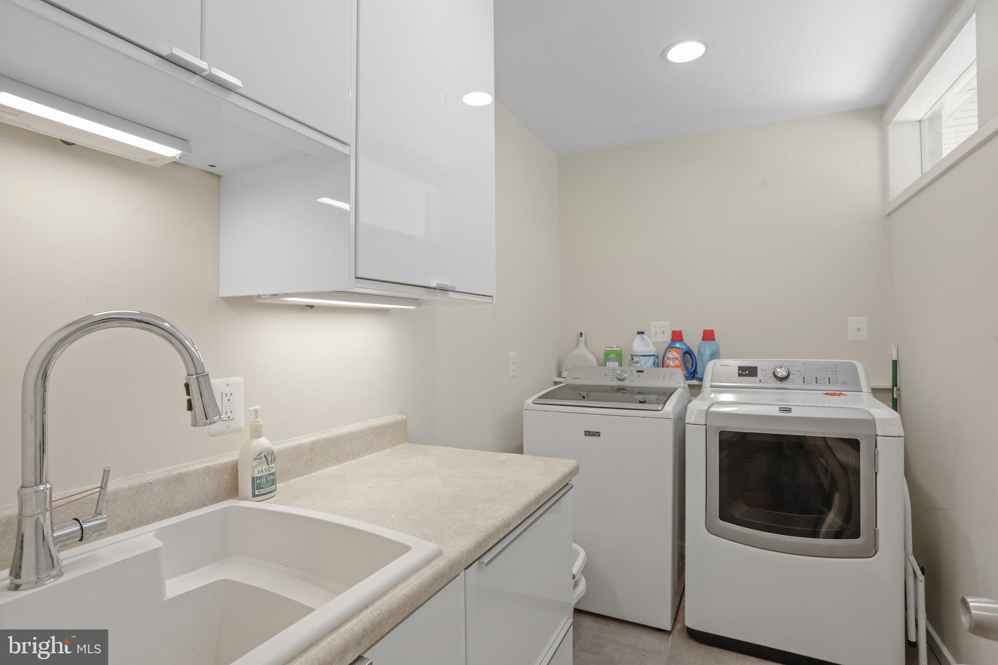 MANTUA HILLS - Residential