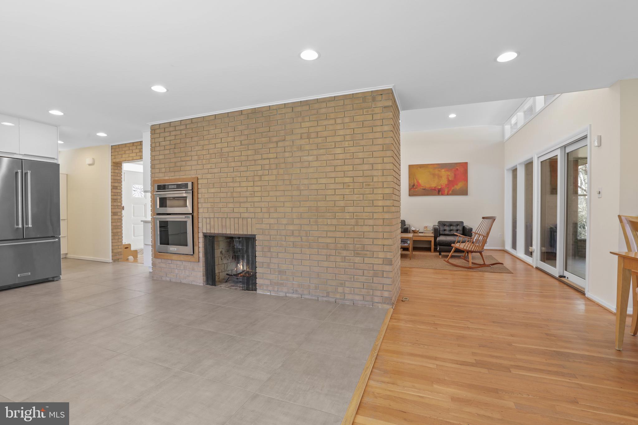 MANTUA HILLS - Residential