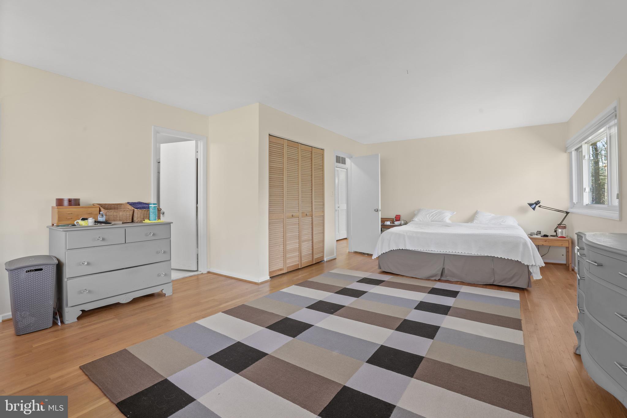 MANTUA HILLS - Residential