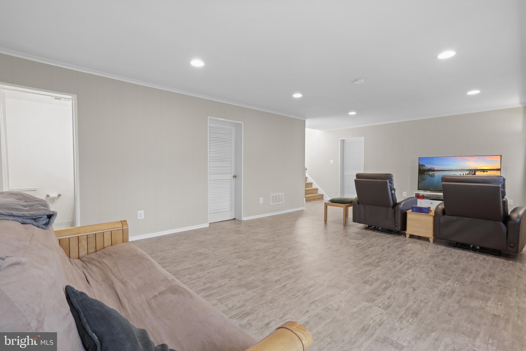 MANTUA HILLS - Residential