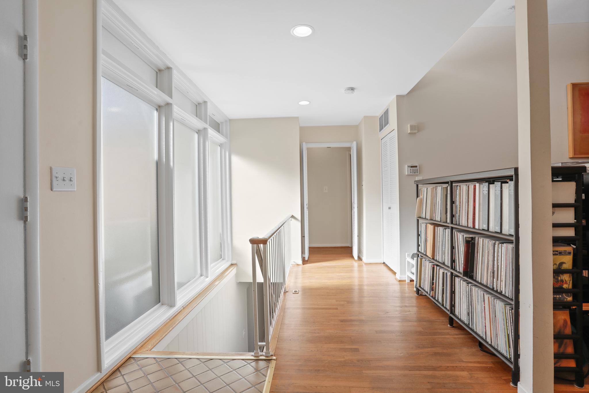 MANTUA HILLS - Residential