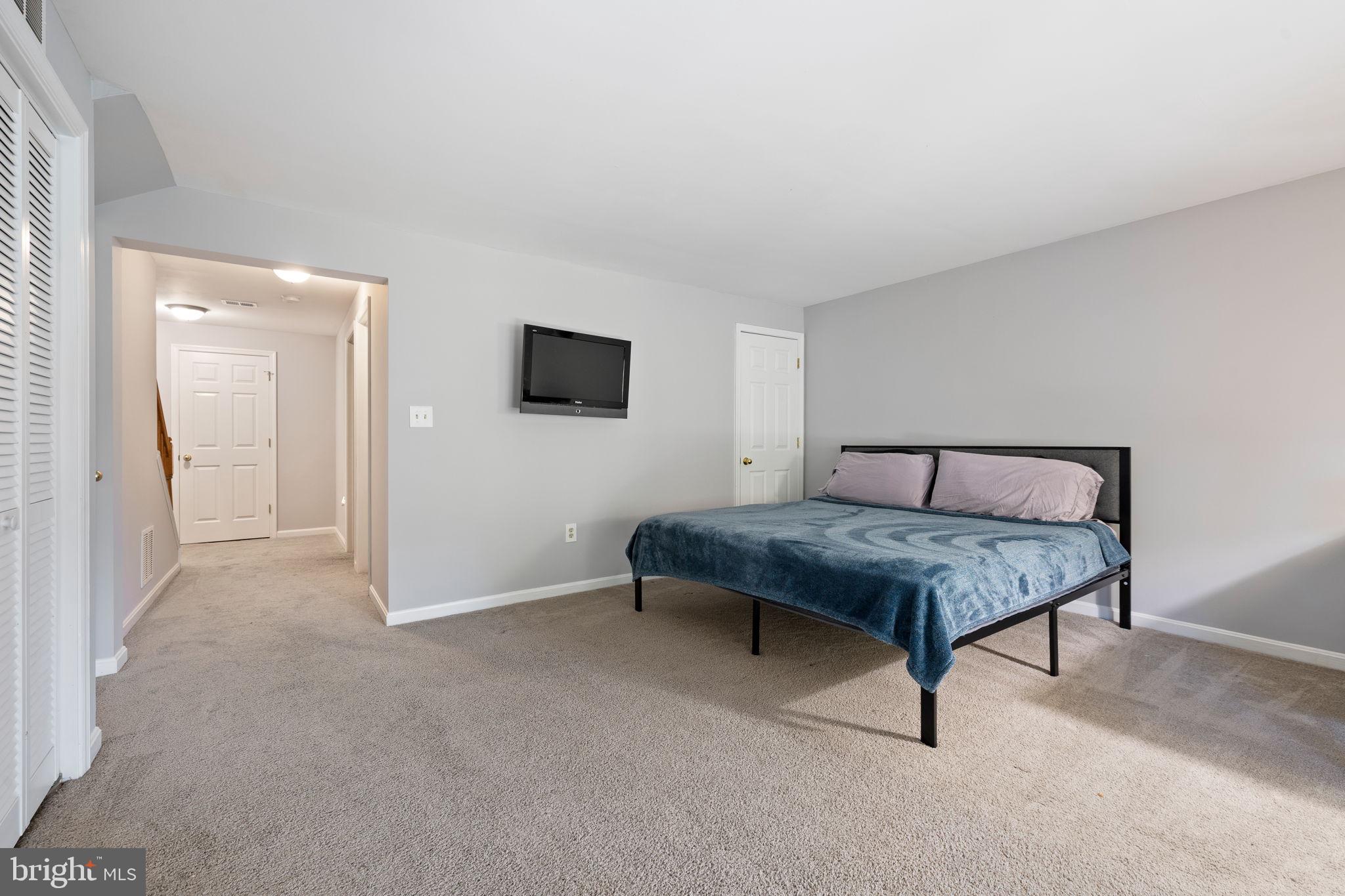 HIGHLANDS OF WARRENTON PHASE 2 - Residential