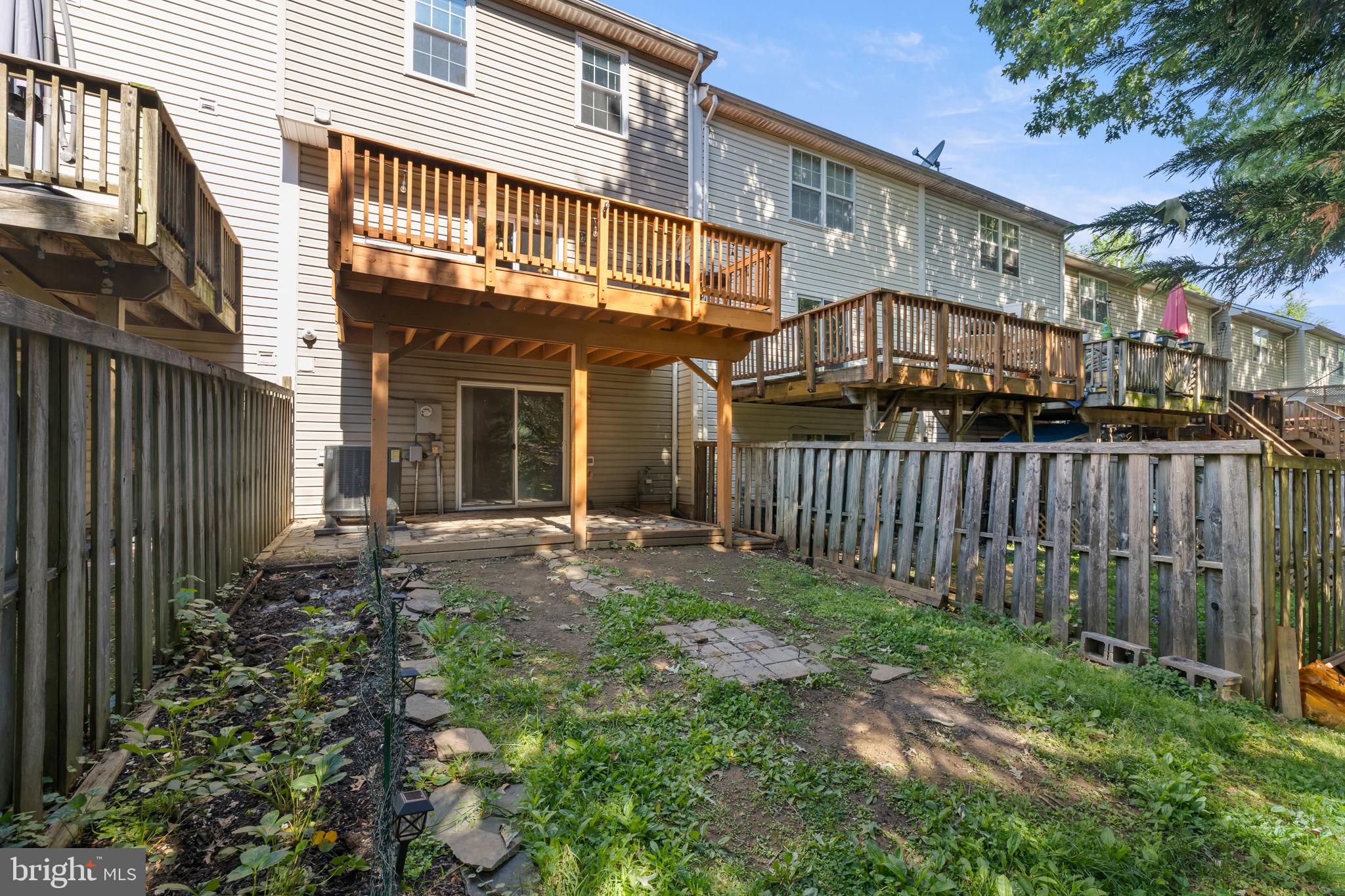 HIGHLANDS OF WARRENTON PHASE 2 - Residential
