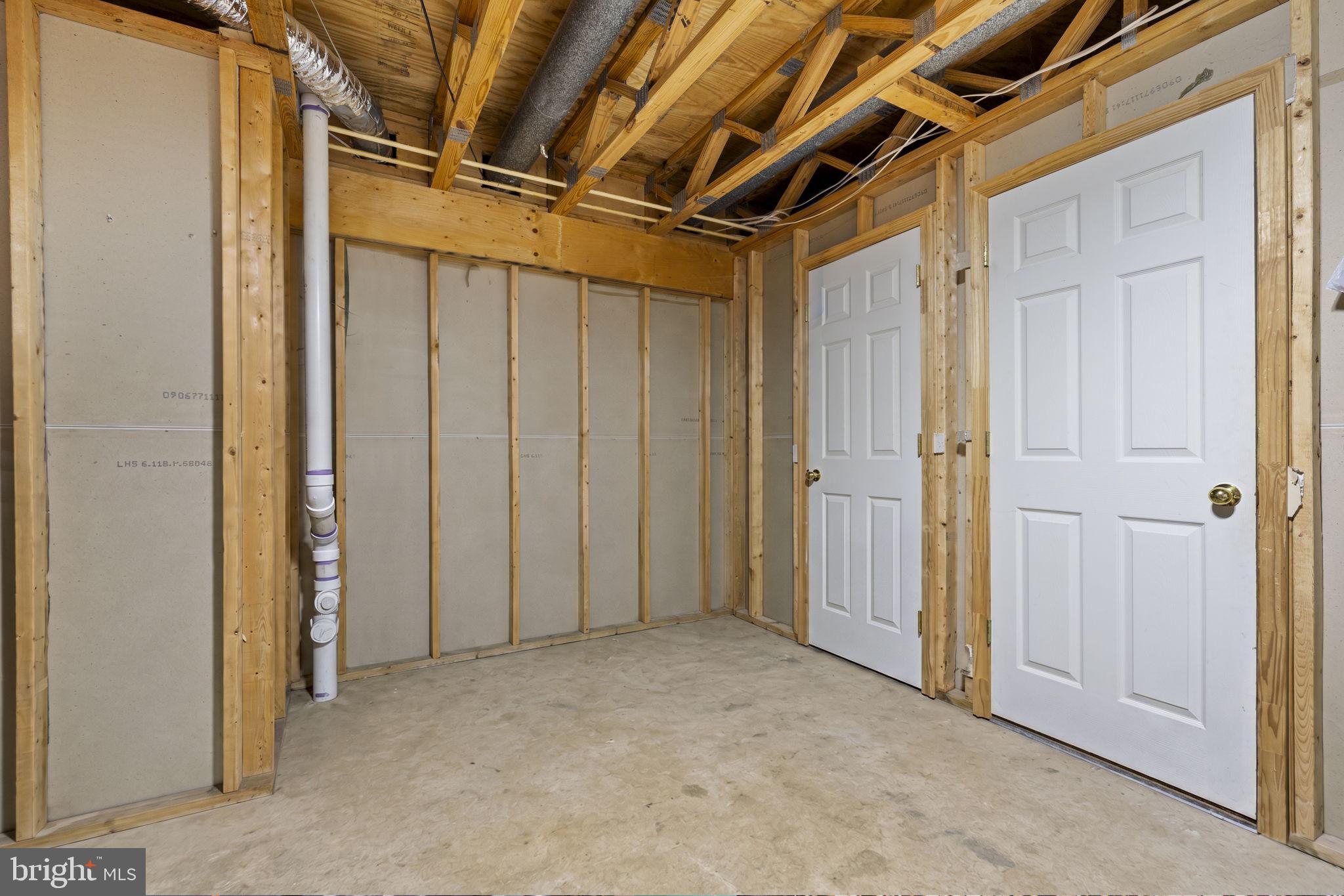 HIGHLANDS OF WARRENTON PHASE 2 - Residential