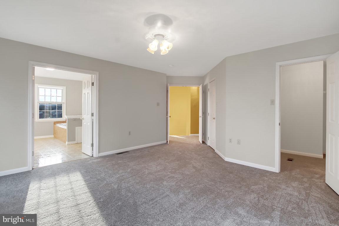 THE HEIGHTS OF BEACON HILL - Residential