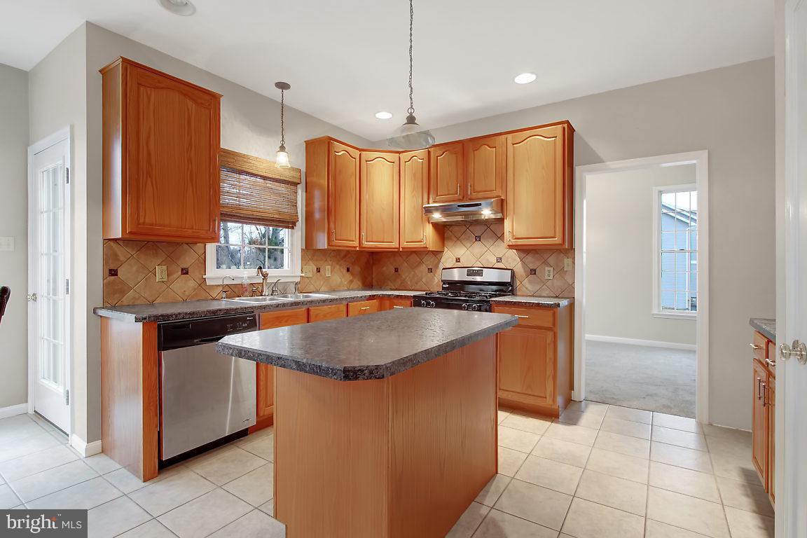 THE HEIGHTS OF BEACON HILL - Residential