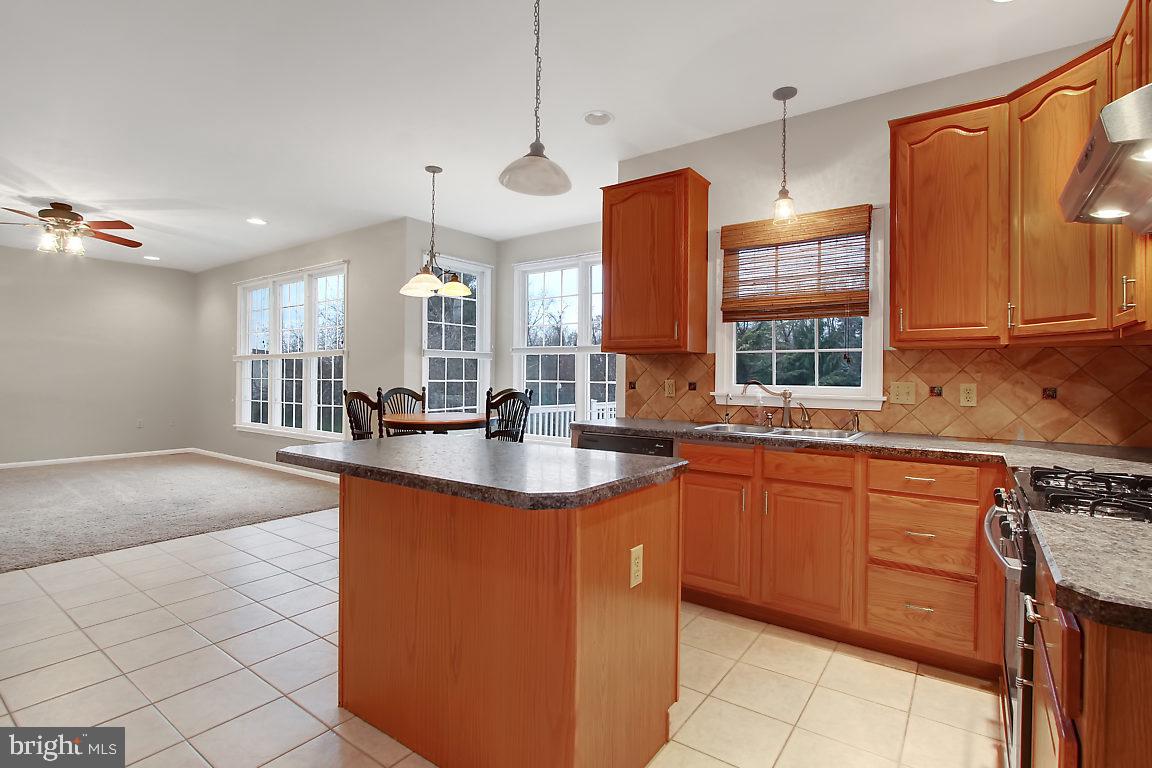 THE HEIGHTS OF BEACON HILL - Residential