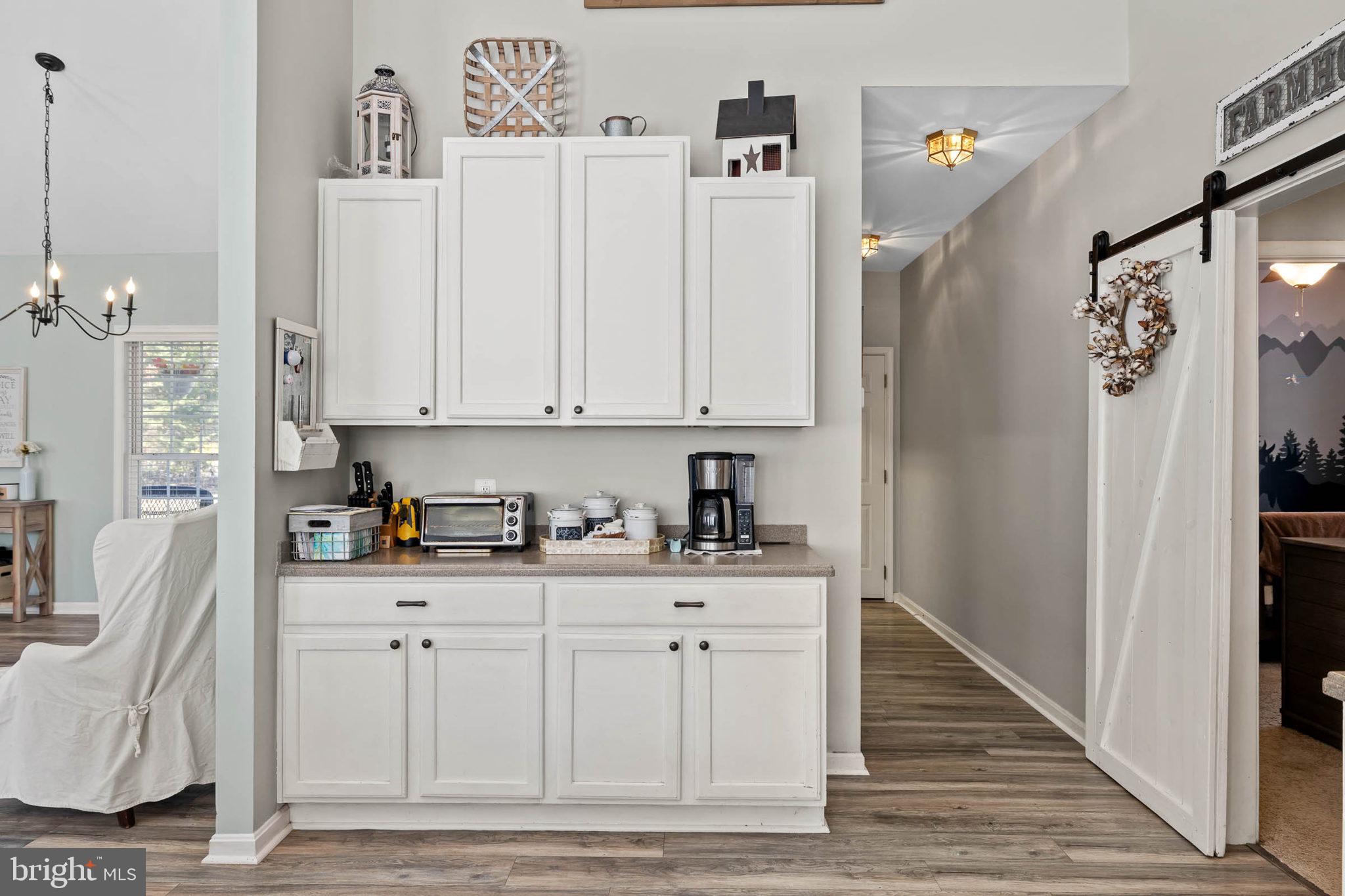 FRESHWATER ESTATES - Residential