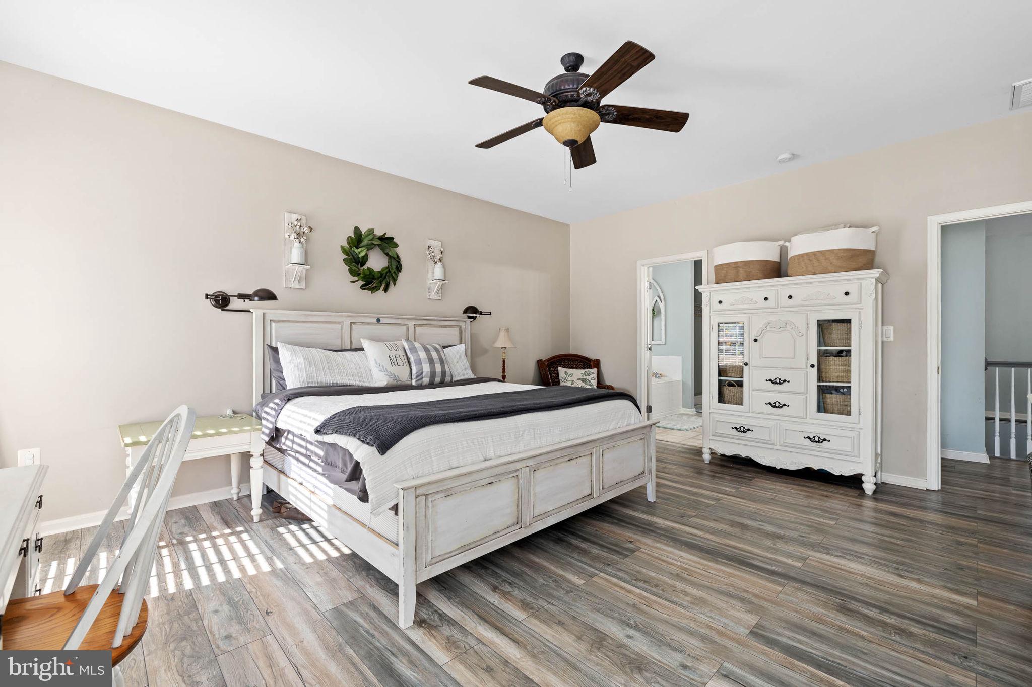 FRESHWATER ESTATES - Residential