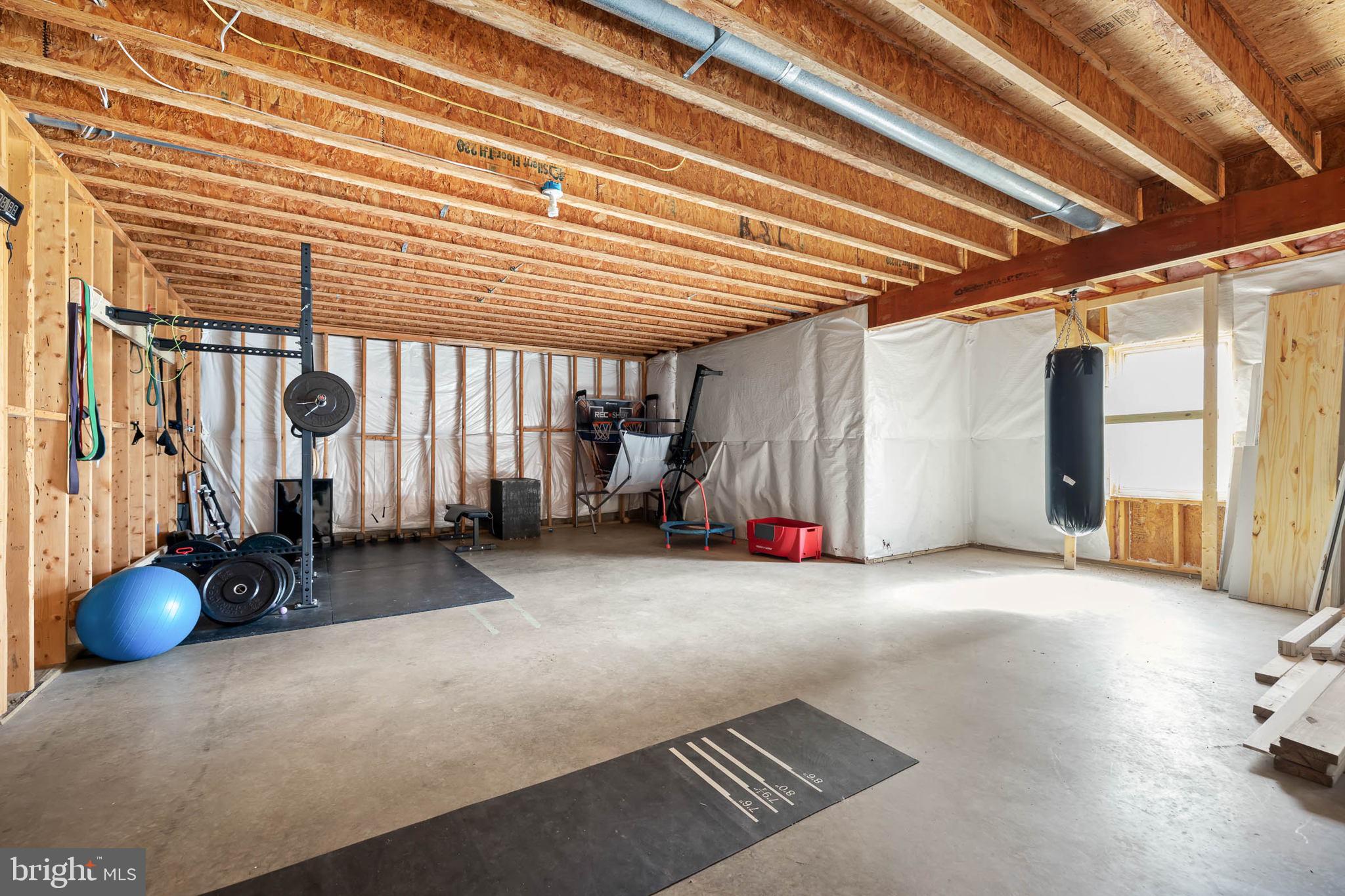 FRESHWATER ESTATES - Residential