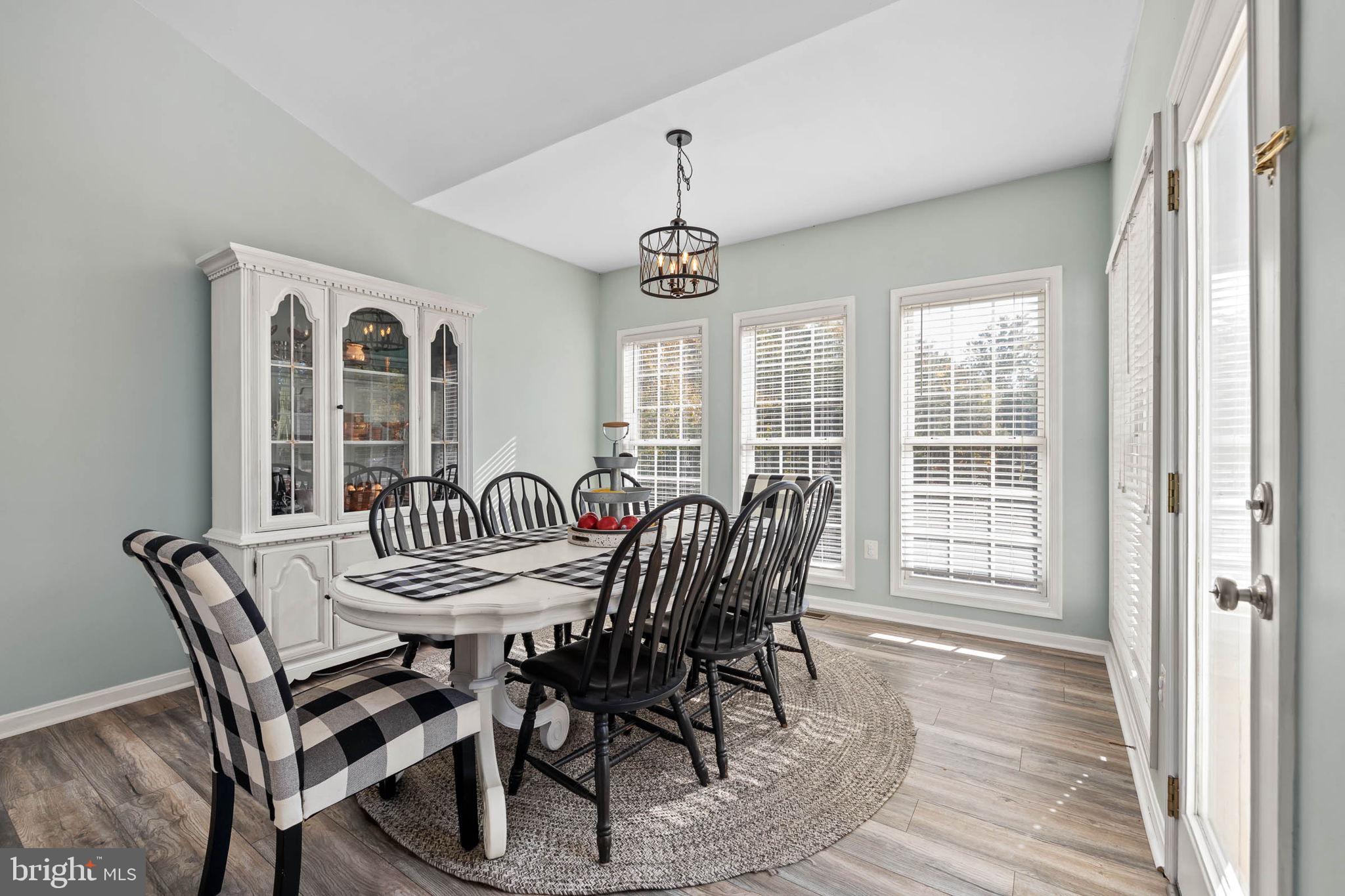 FRESHWATER ESTATES - Residential