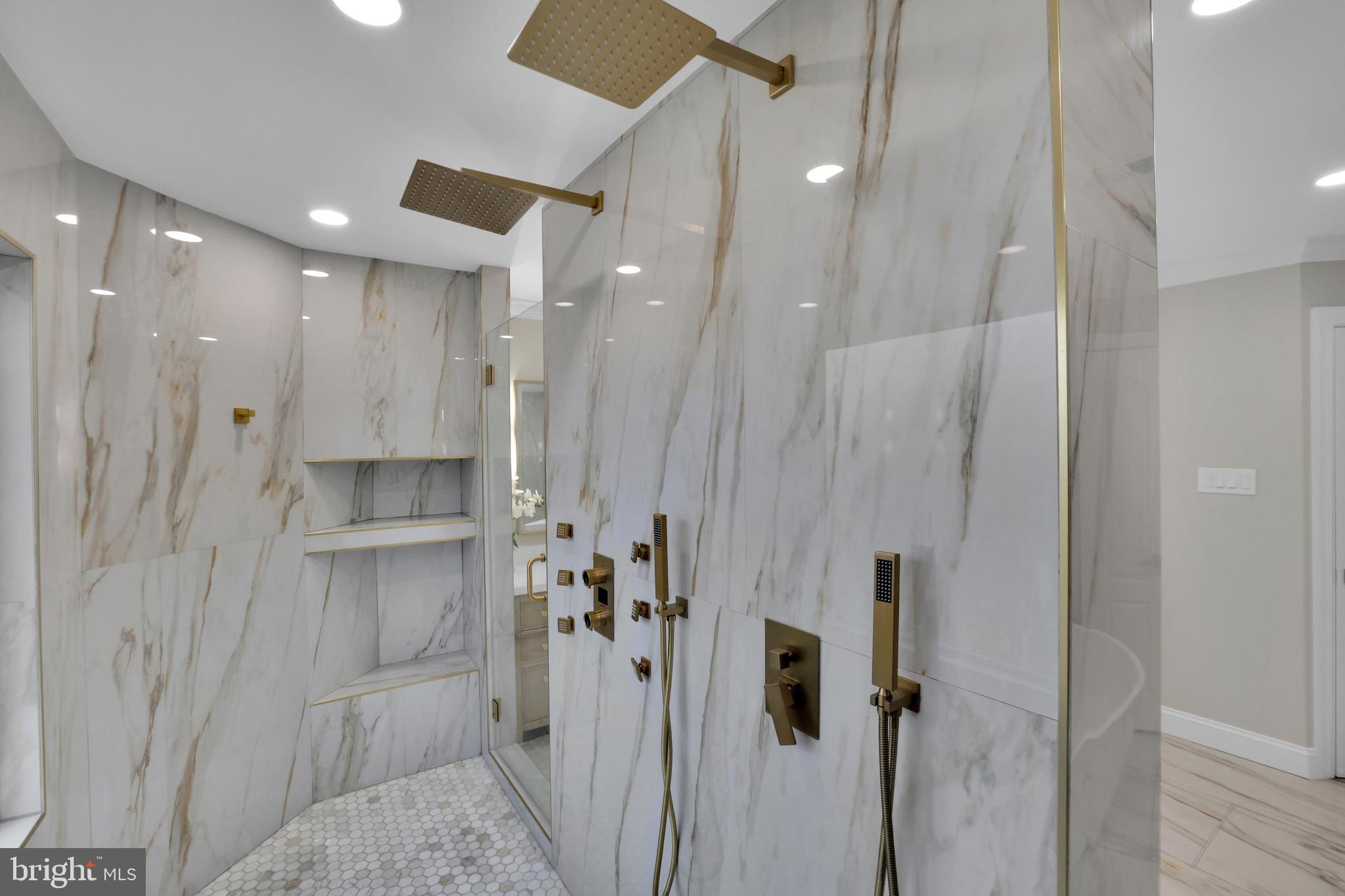 WOODMORE NORTH - Residential