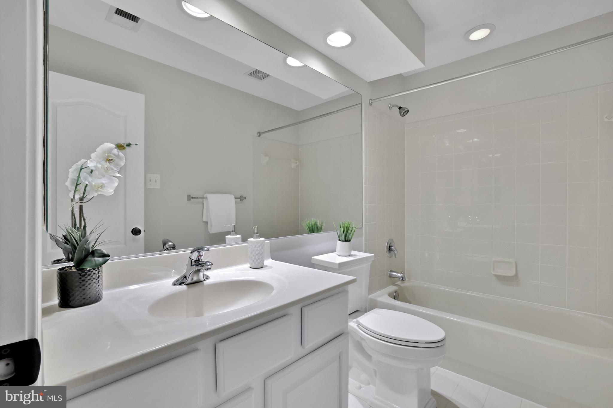 WOODMORE NORTH - Residential