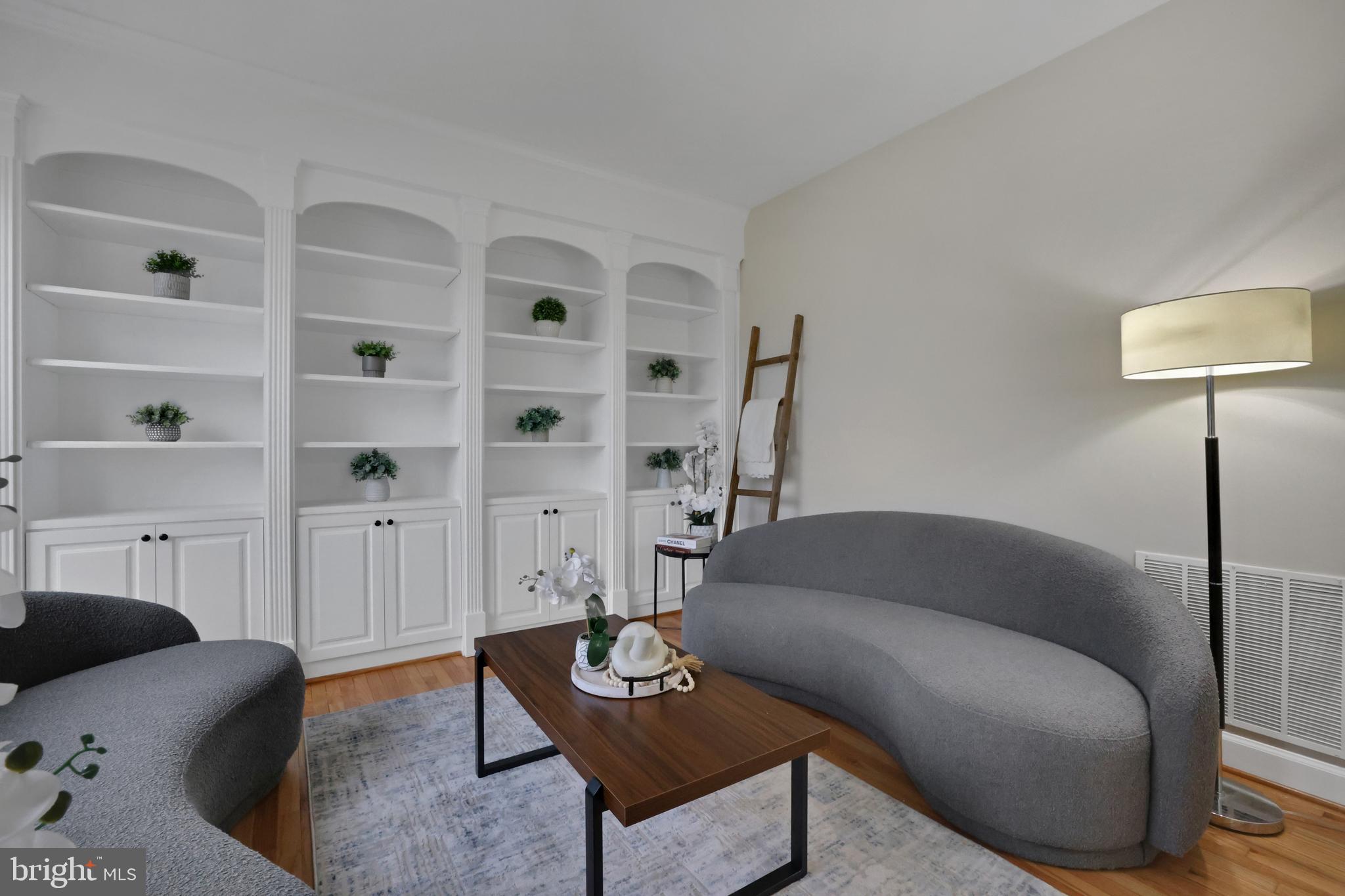 WOODMORE NORTH - Residential